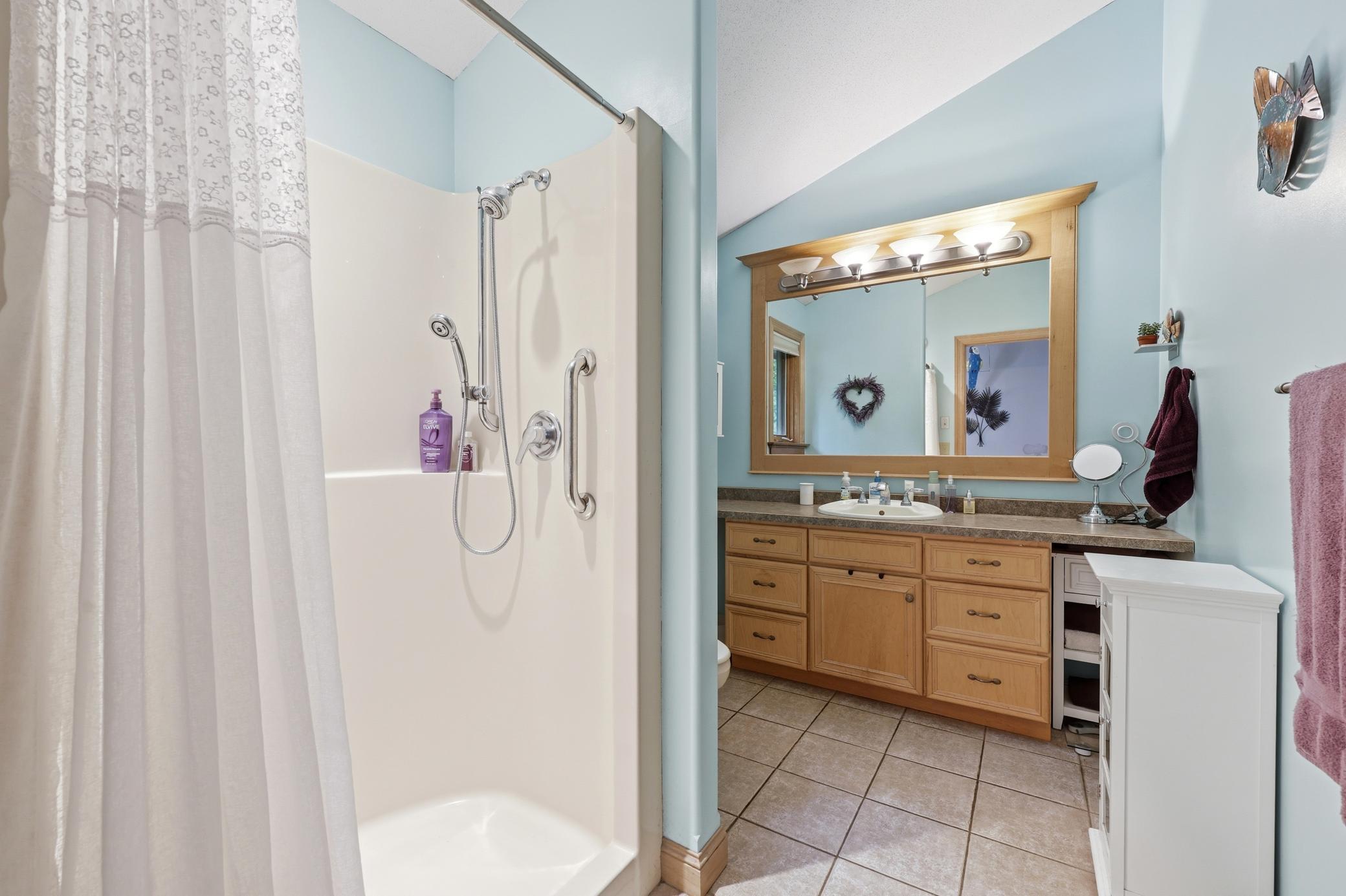 21516 NE Pickerel Lake Road