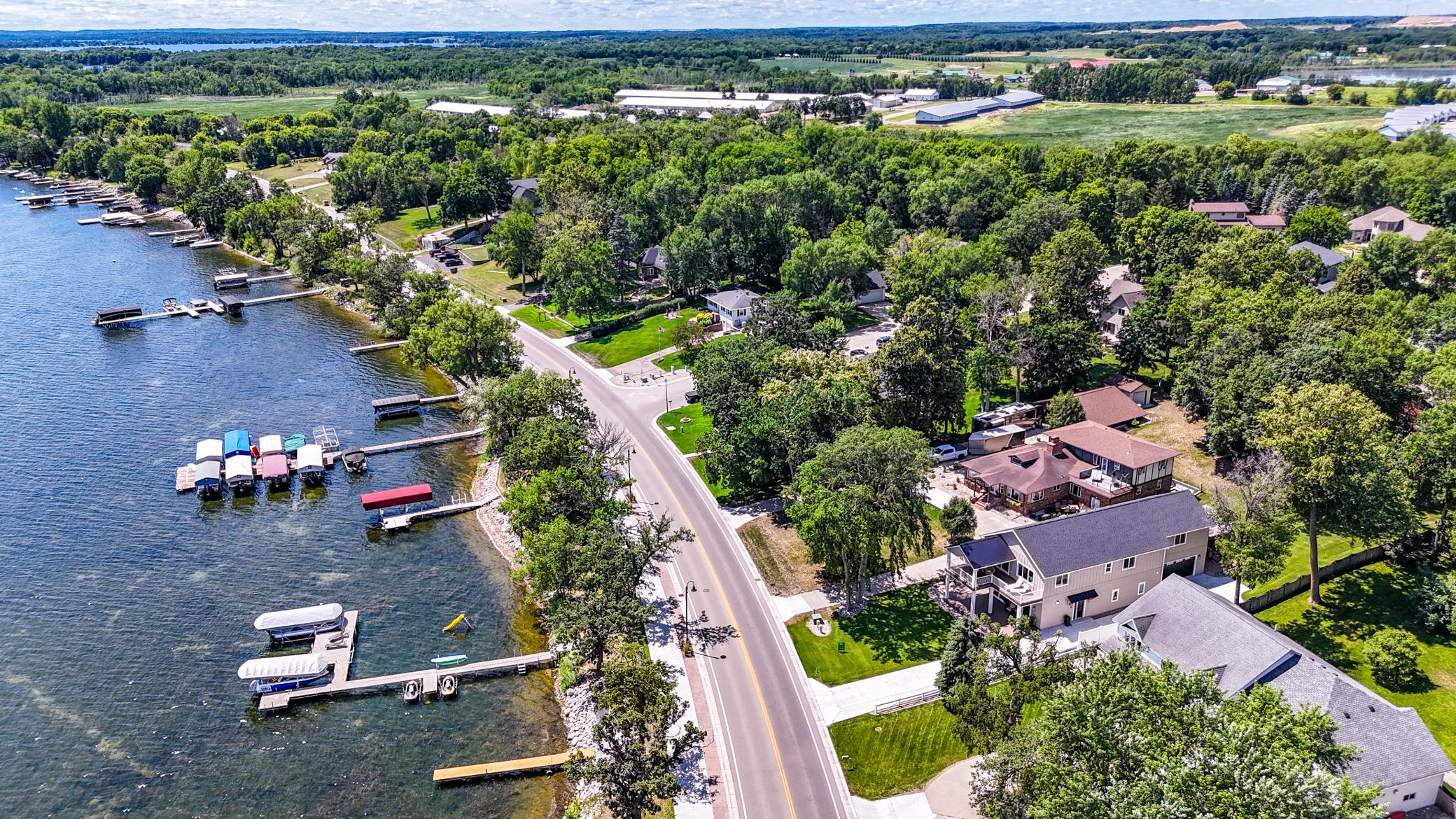 1084 W Lake Drive