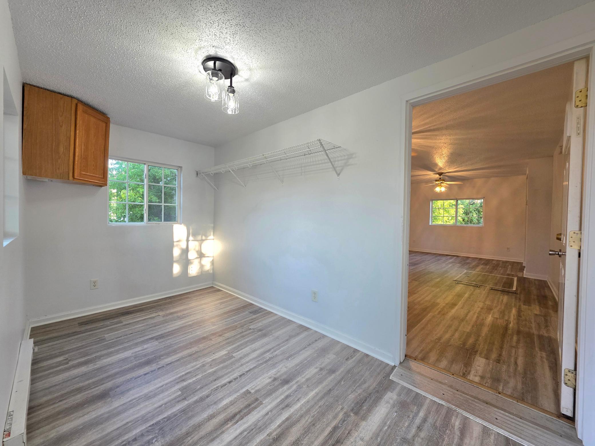 117 Union Street W