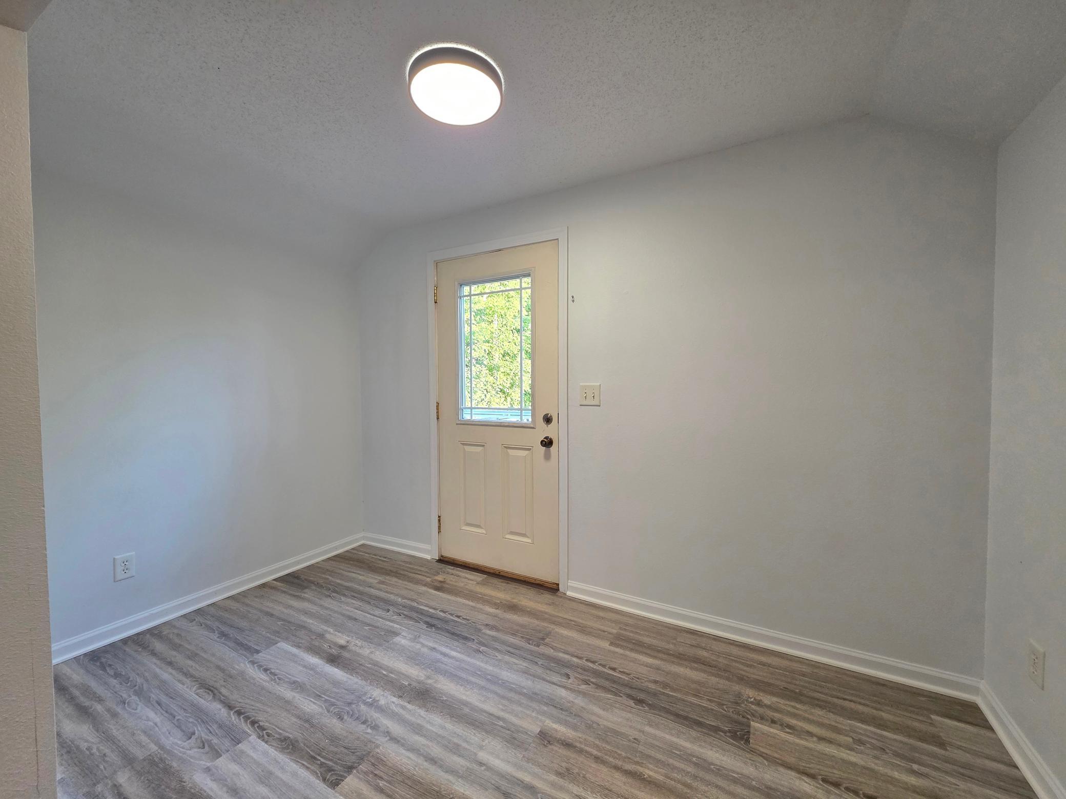 117 Union Street W