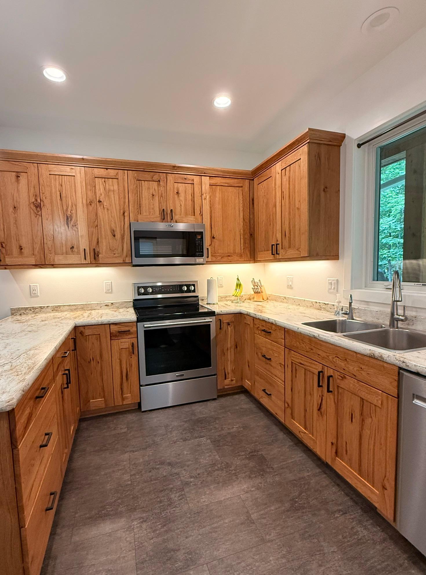 22811 Pearl Circle