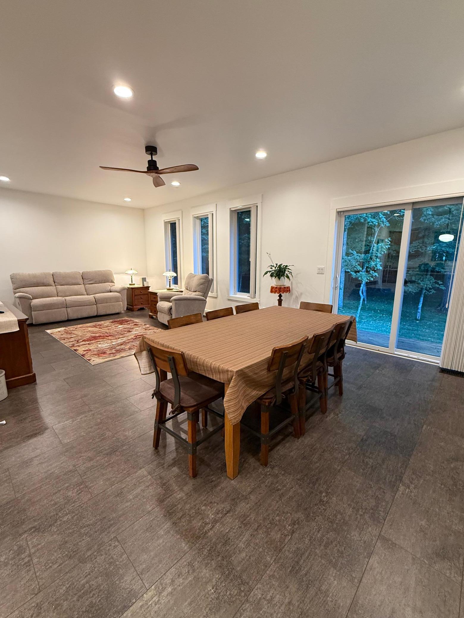 22811 Pearl Circle