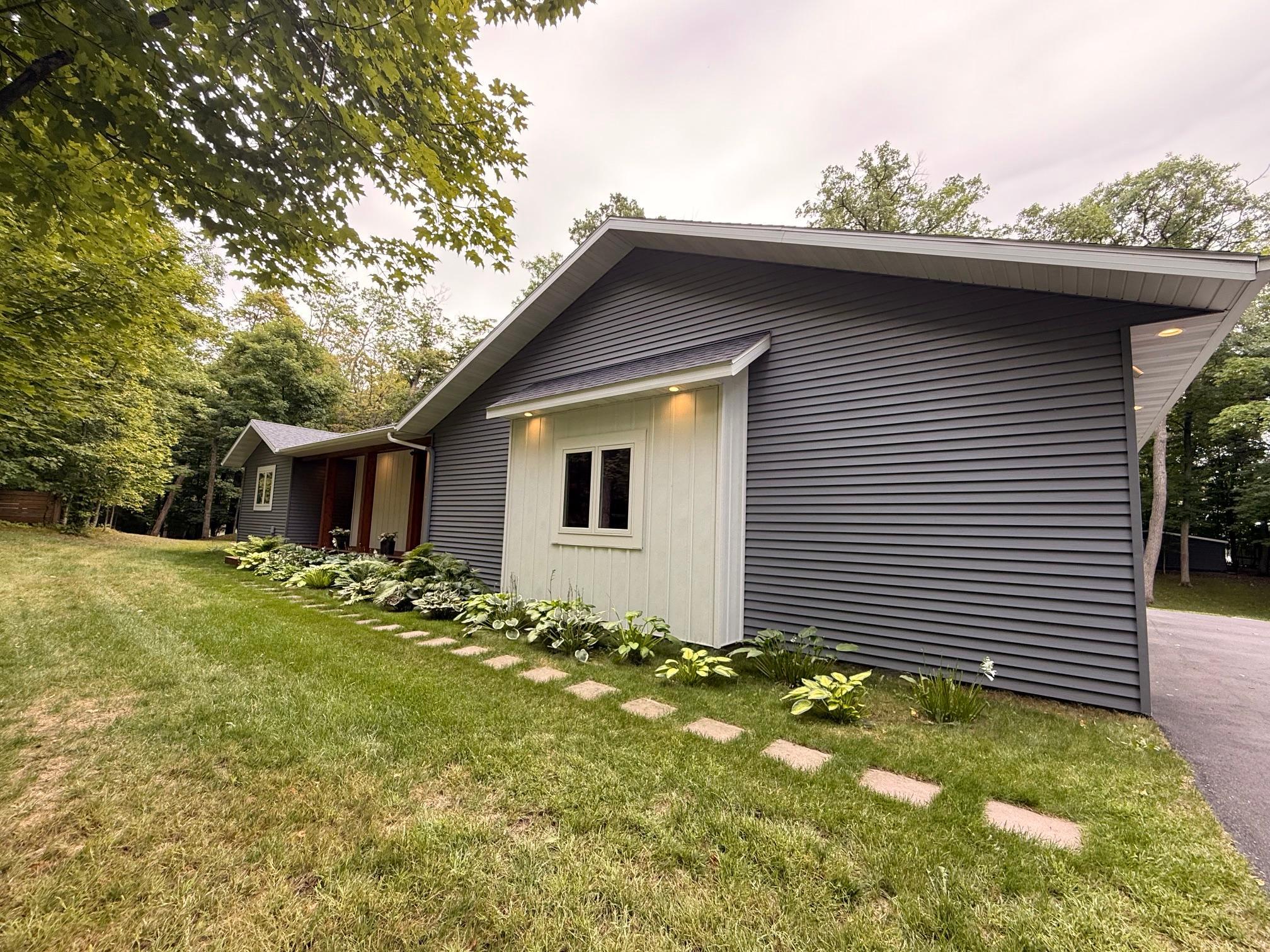 22811 Pearl Circle