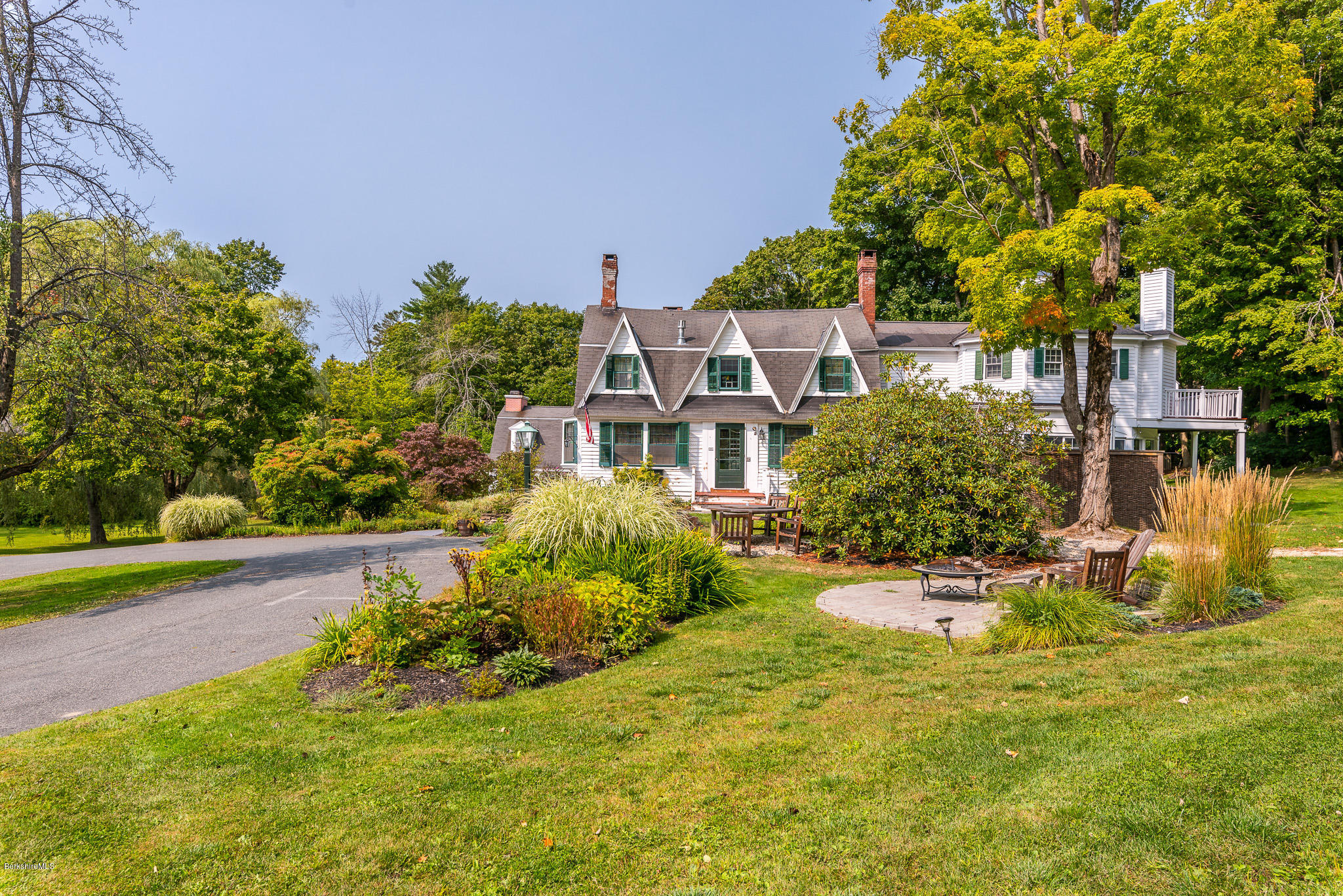 135 Main St