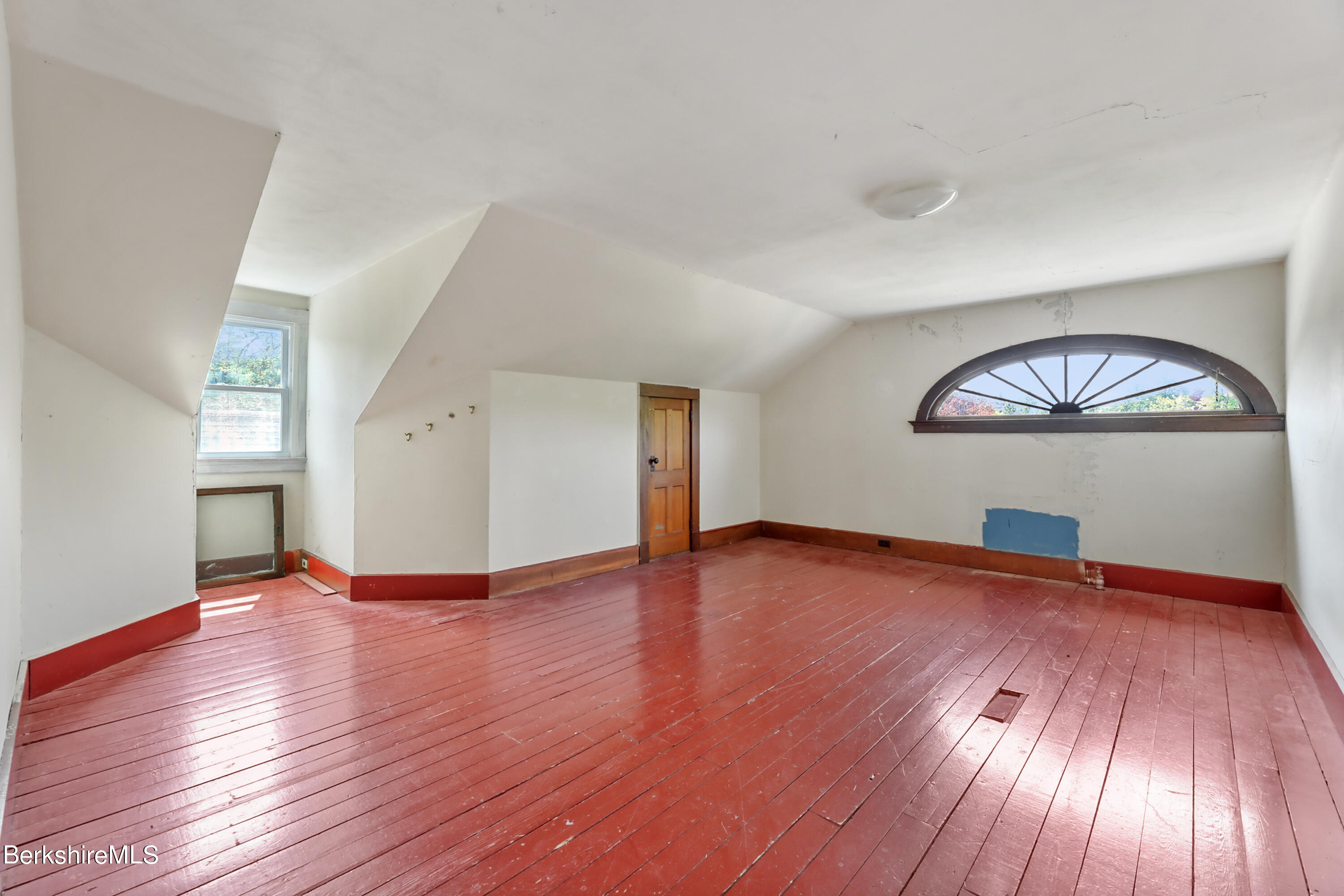 29 Church St