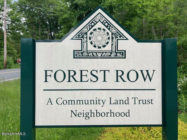 9 Forest Row