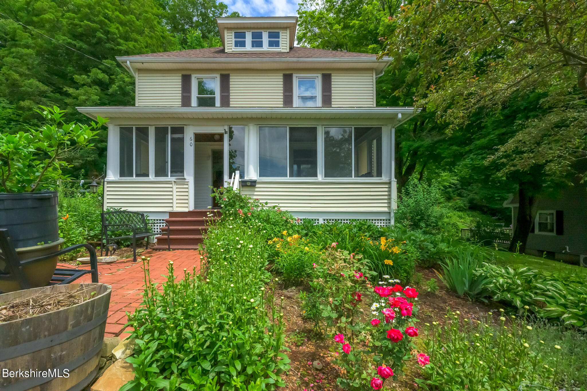 60 Cliffwood St