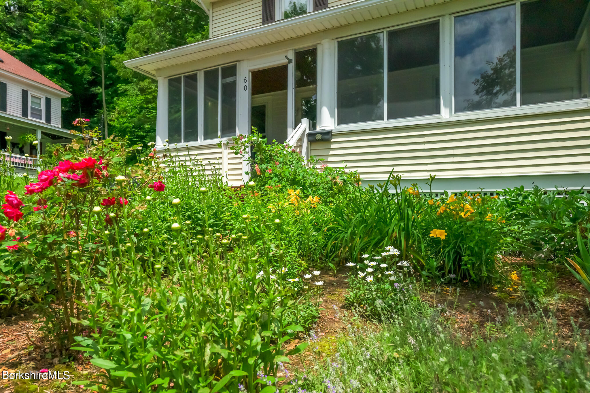 60 Cliffwood St