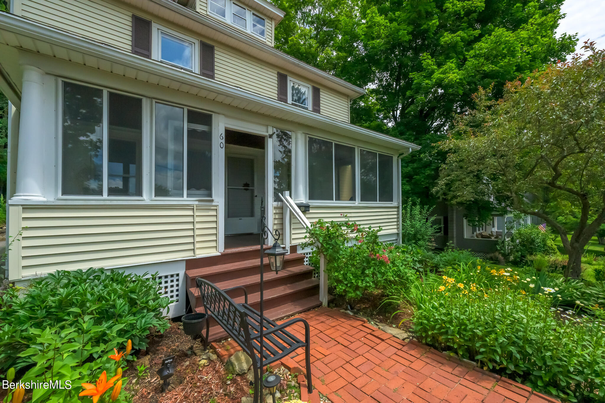 60 Cliffwood St