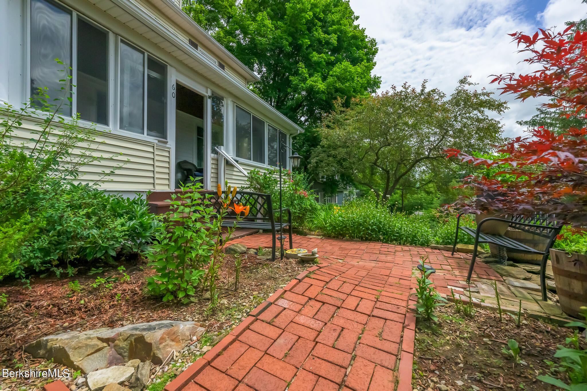 60 Cliffwood St