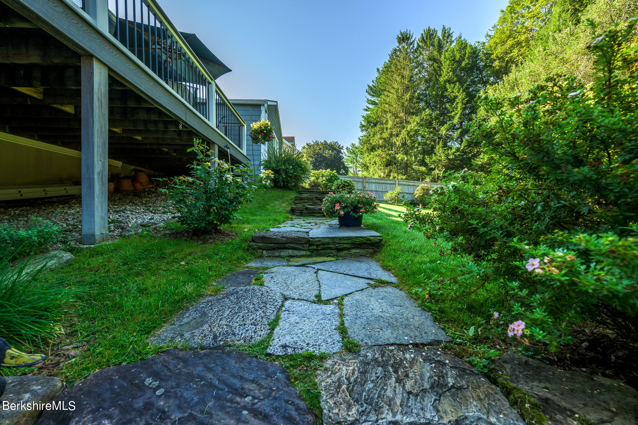 138 East New Lenox Rd