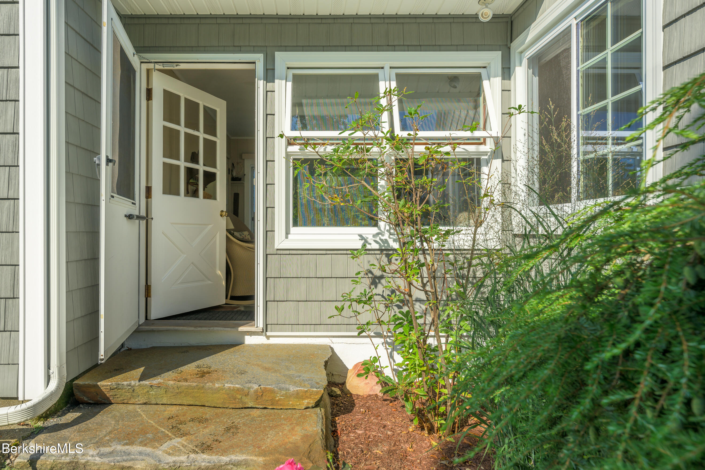 138 East New Lenox Rd