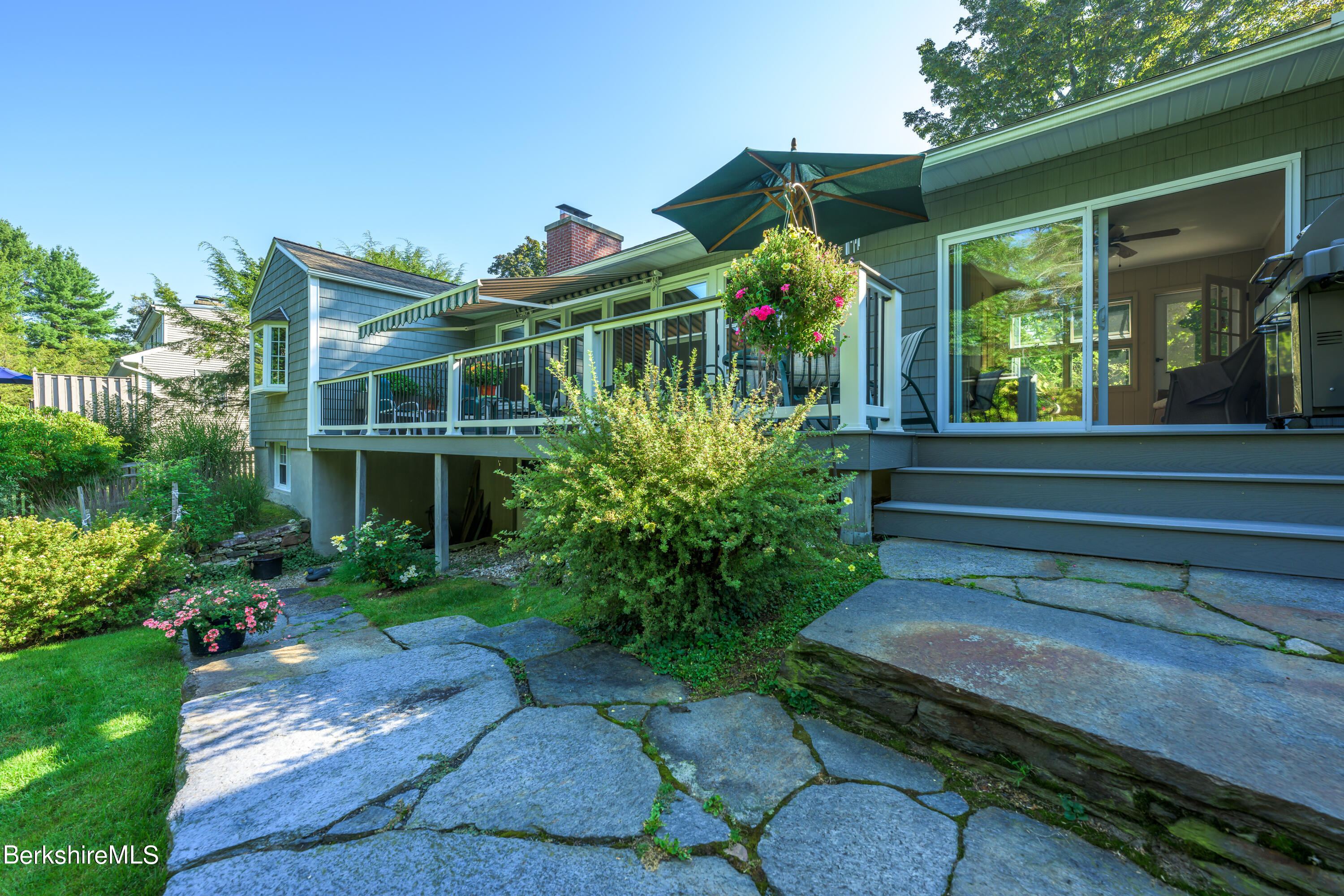 138 East New Lenox Rd