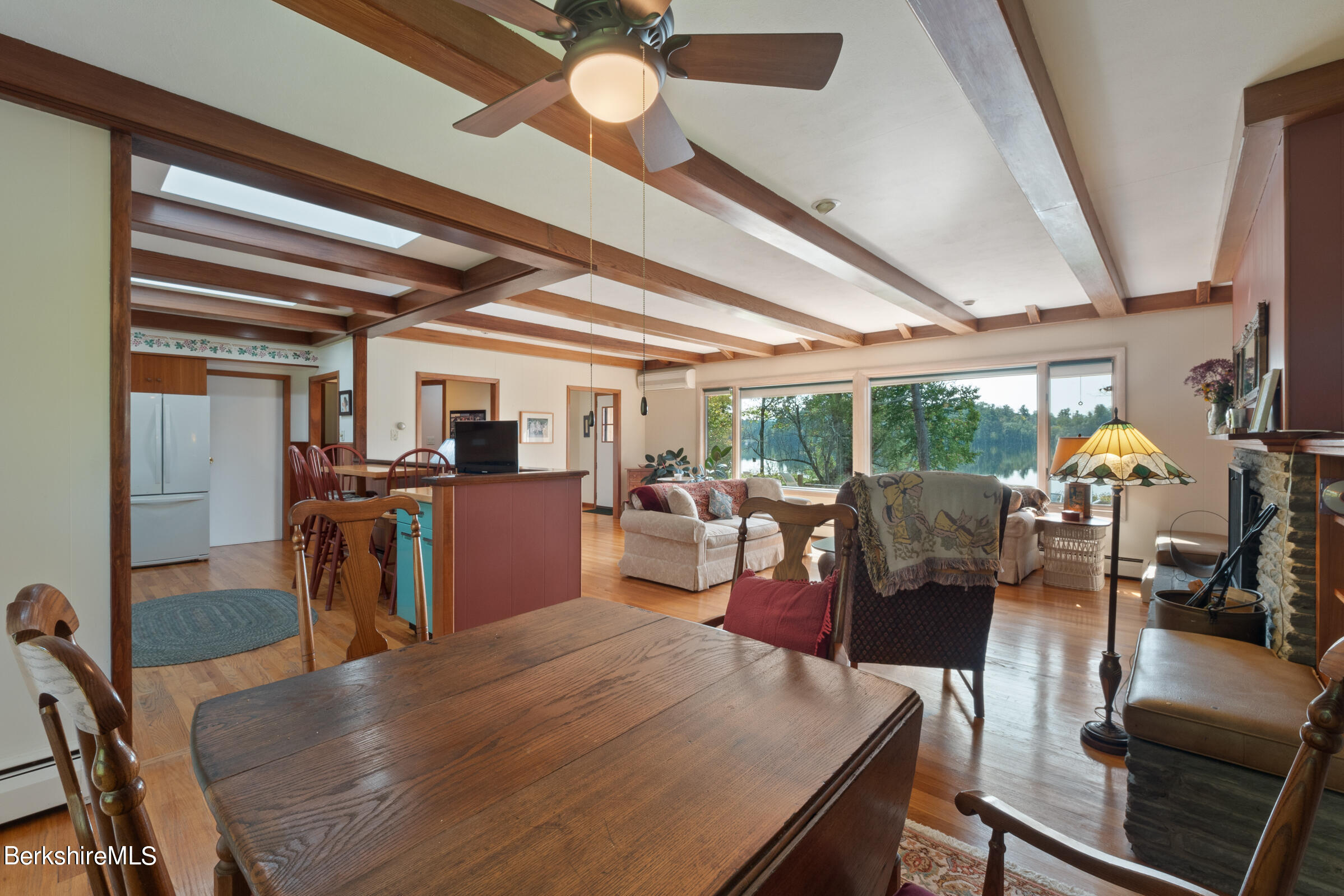 61 Bramble Ln