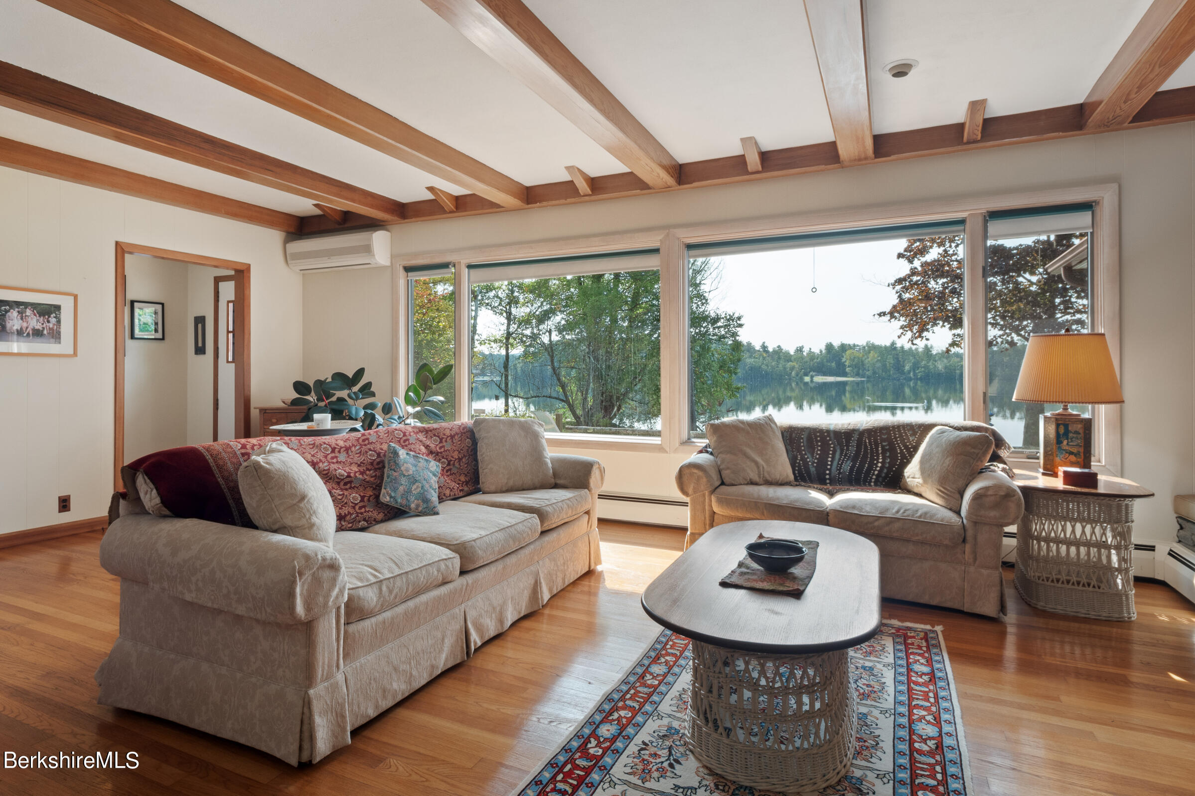 61 Bramble Ln