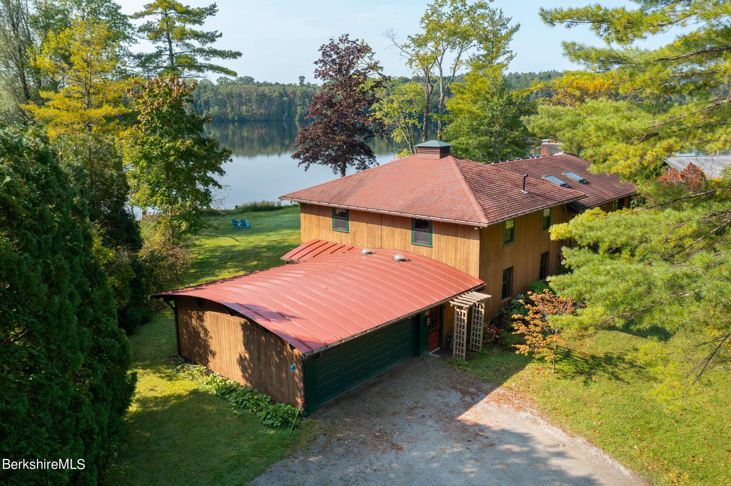 61 Bramble Ln