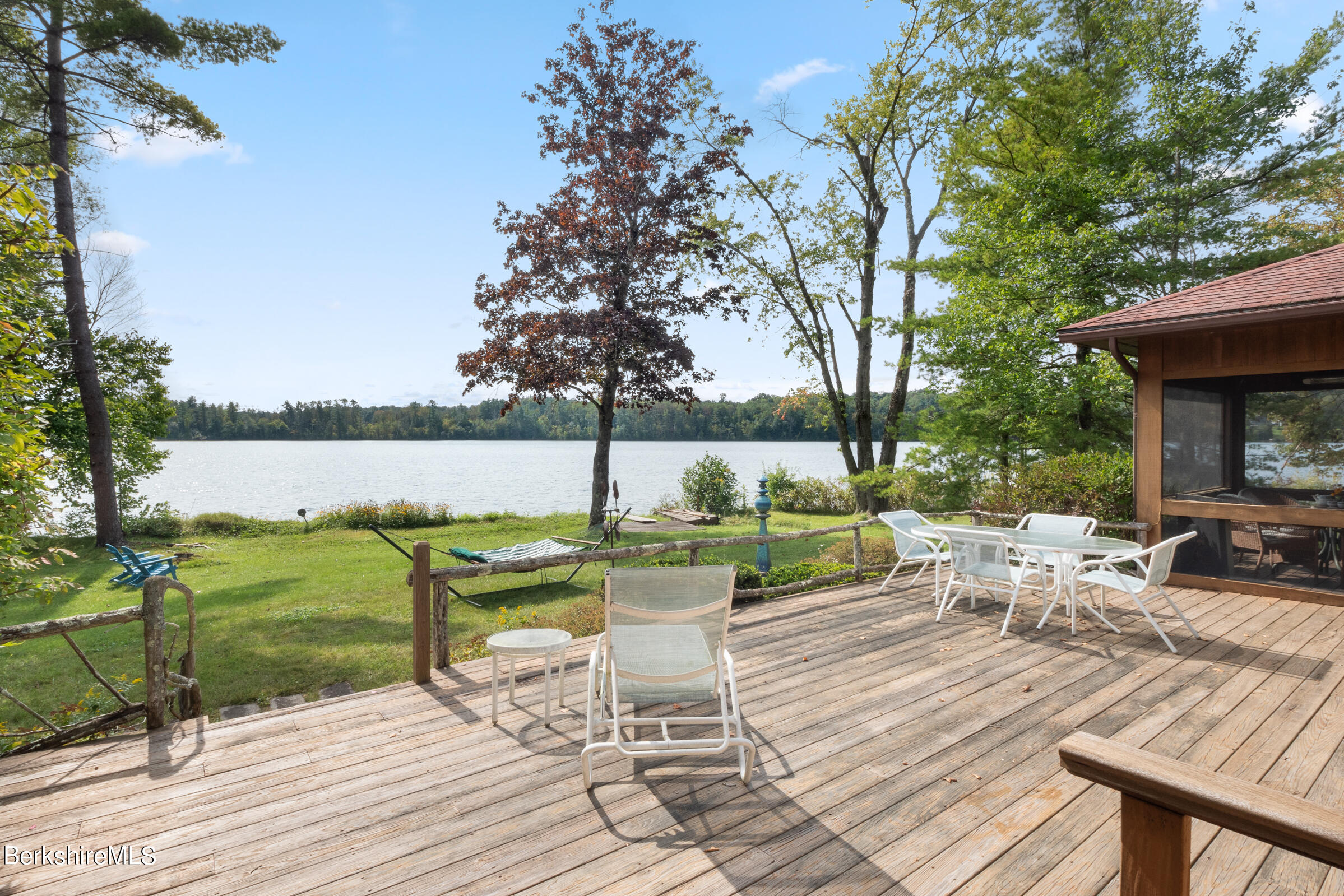 61 Bramble Ln