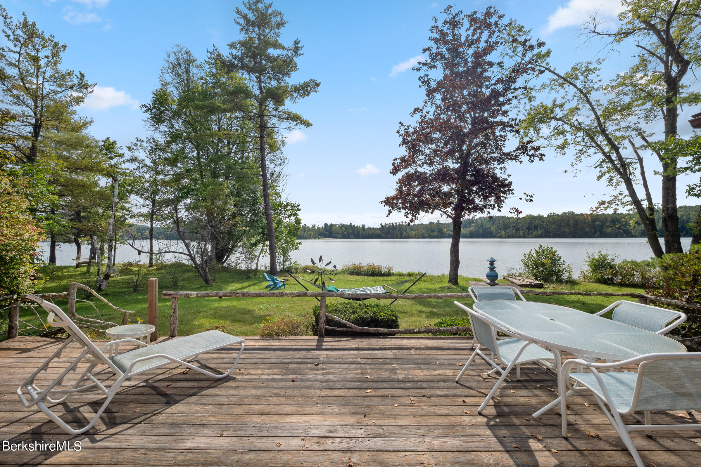 61 Bramble Ln