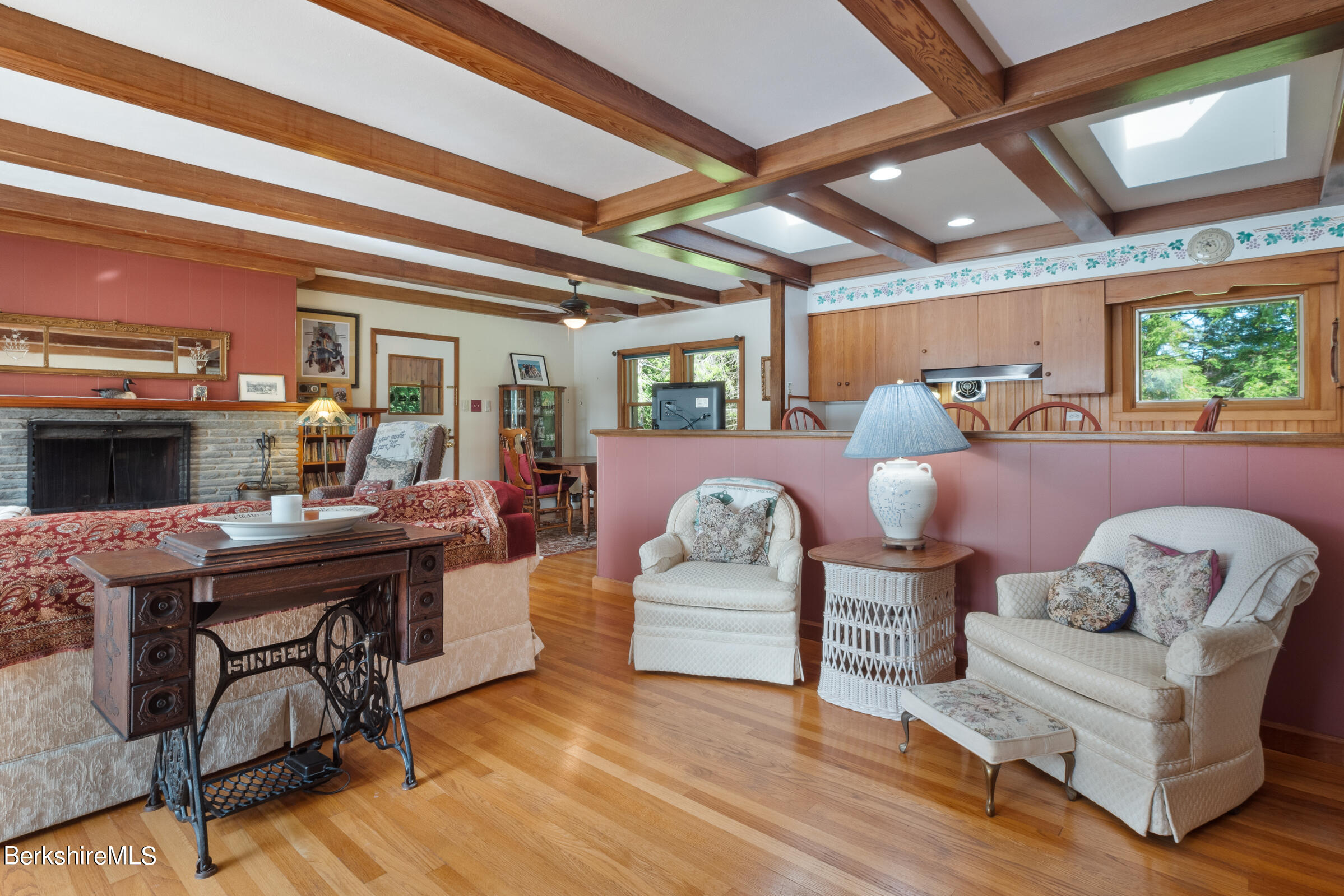 61 Bramble Ln