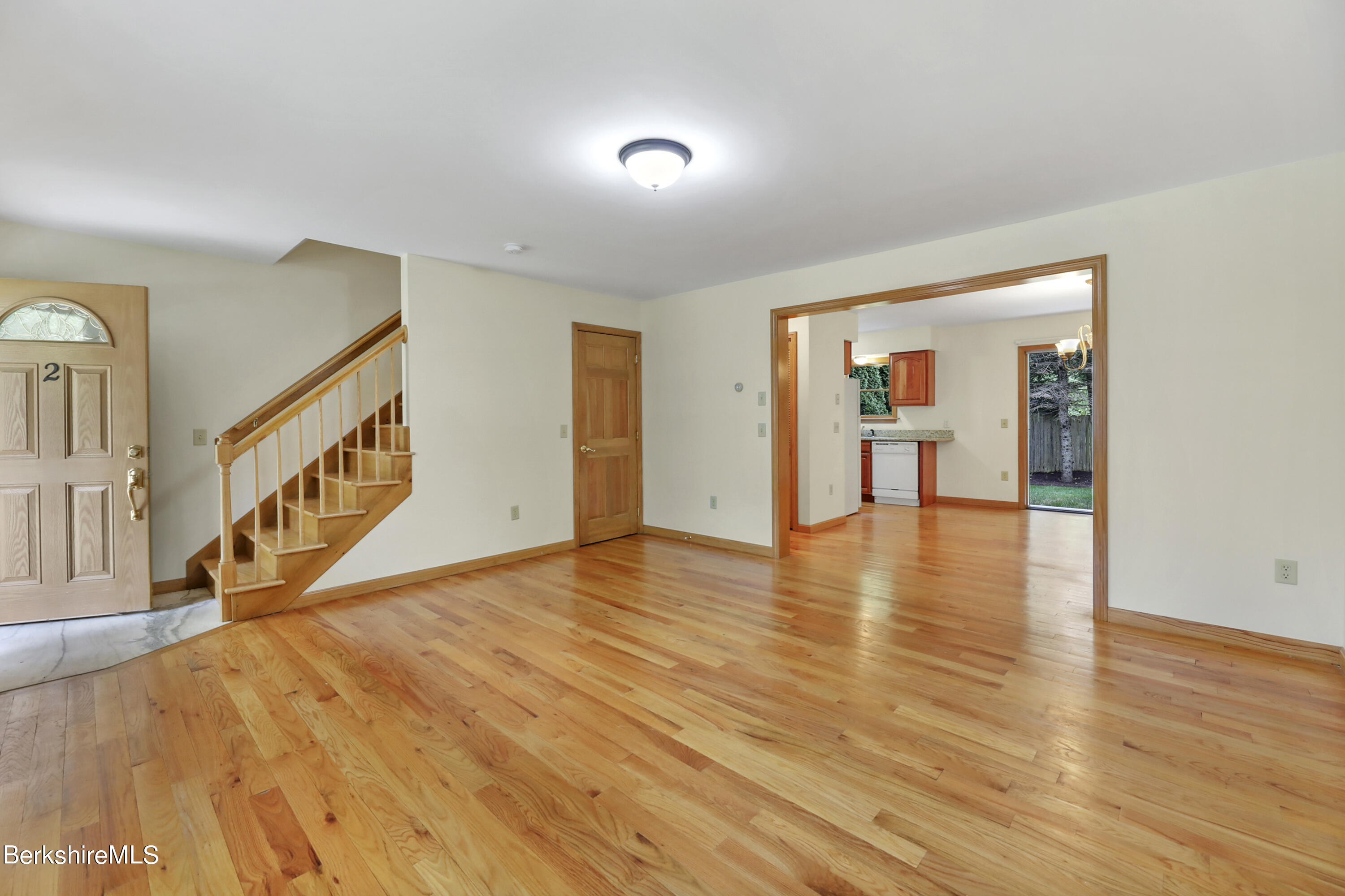 55 Marble St, 2