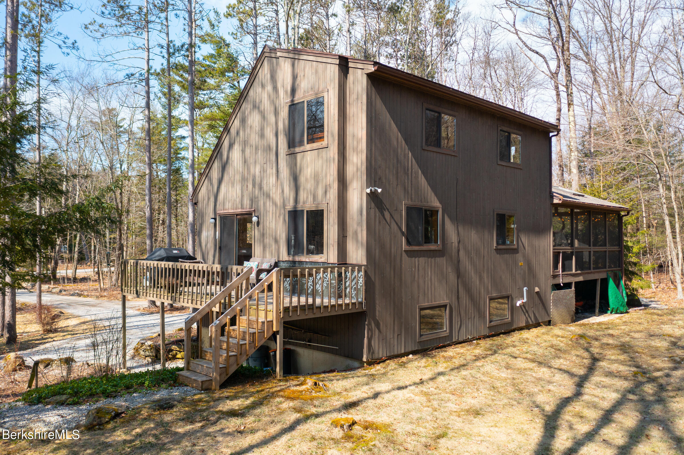 201 Judd Rd