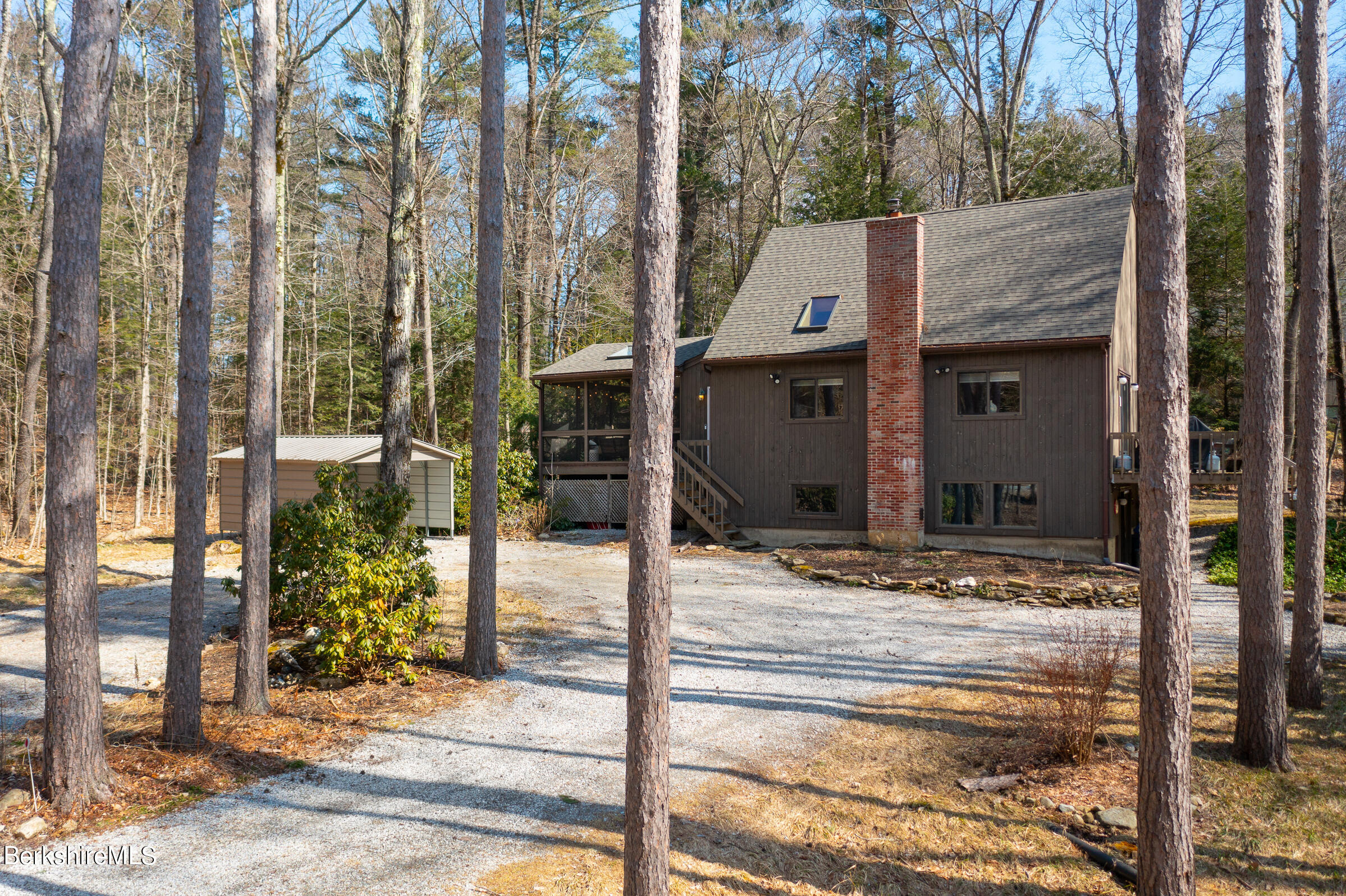 201 Judd Rd