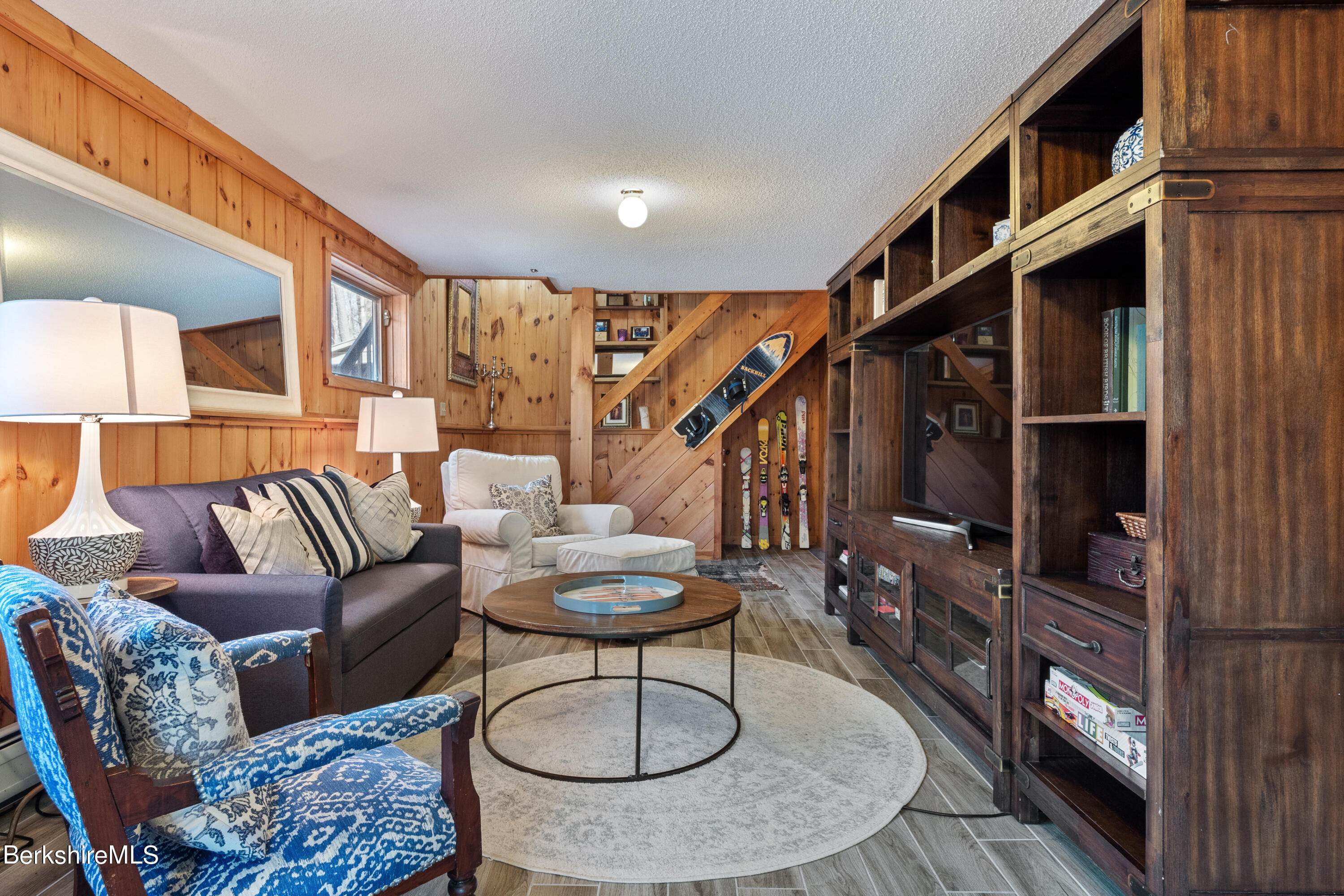 201 Judd Rd