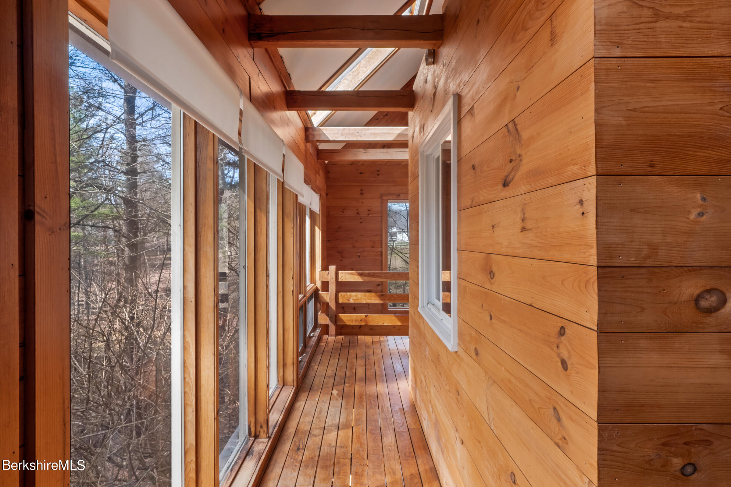 11 Pine Knoll Rd