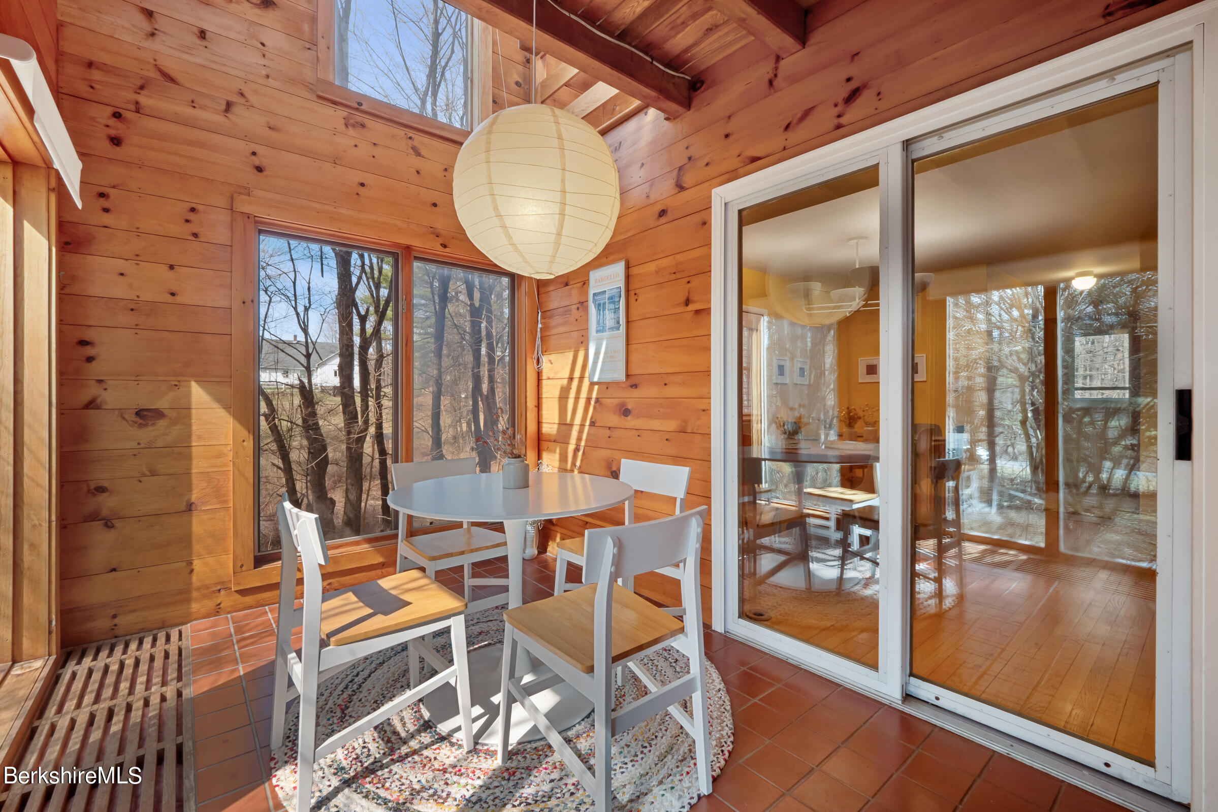 11 Pine Knoll Rd