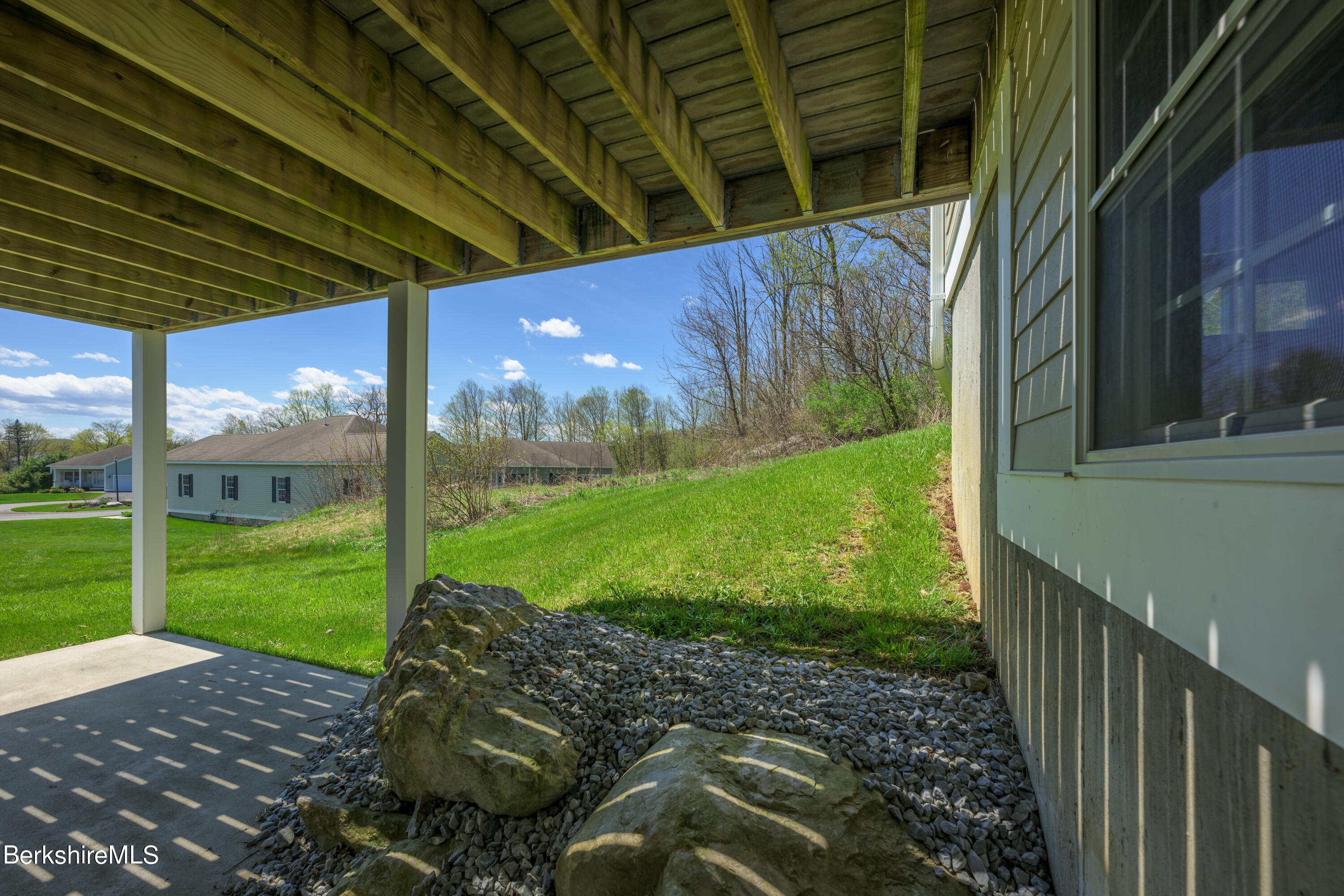 11 Cherry Hill Dr