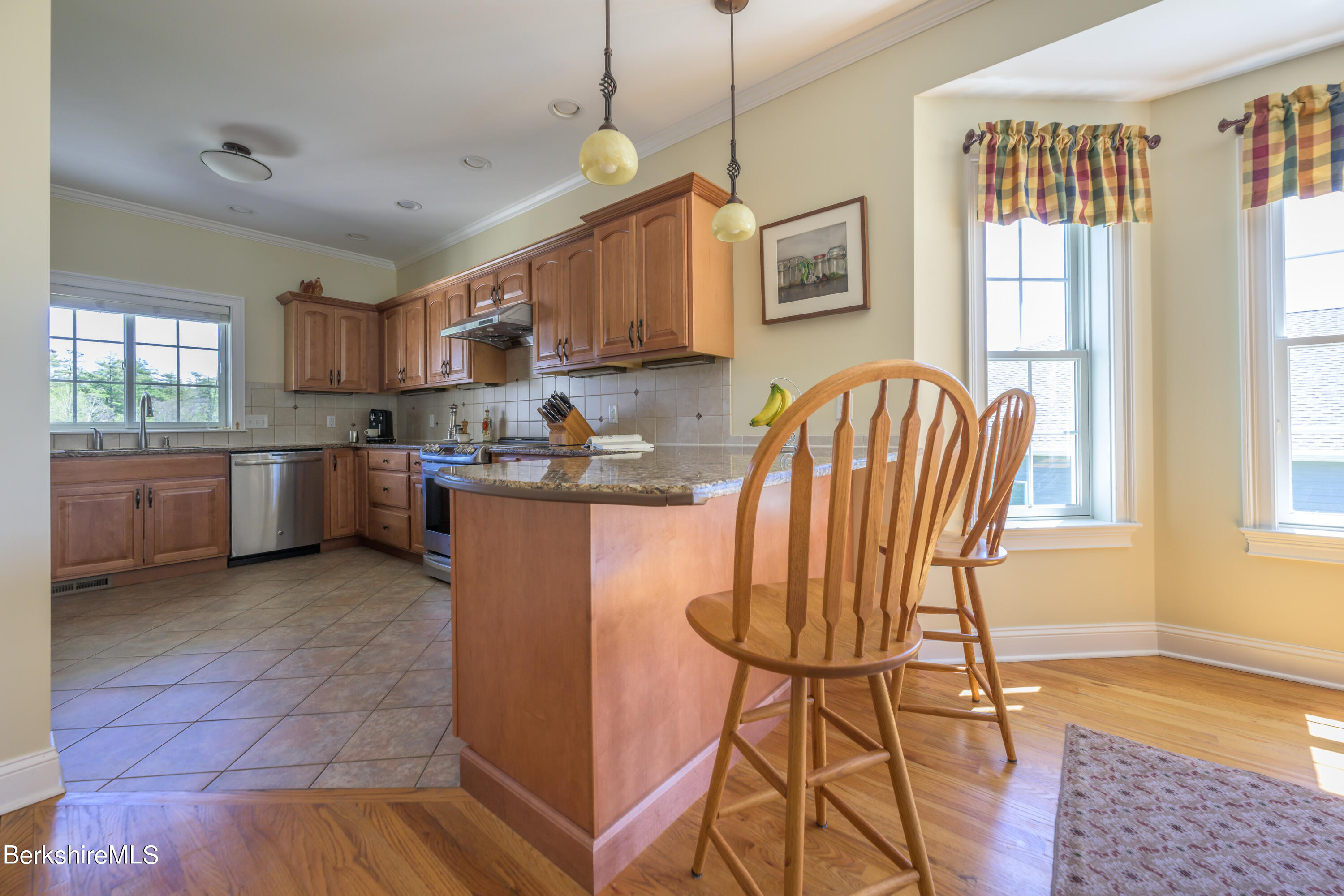 11 Cherry Hill Dr