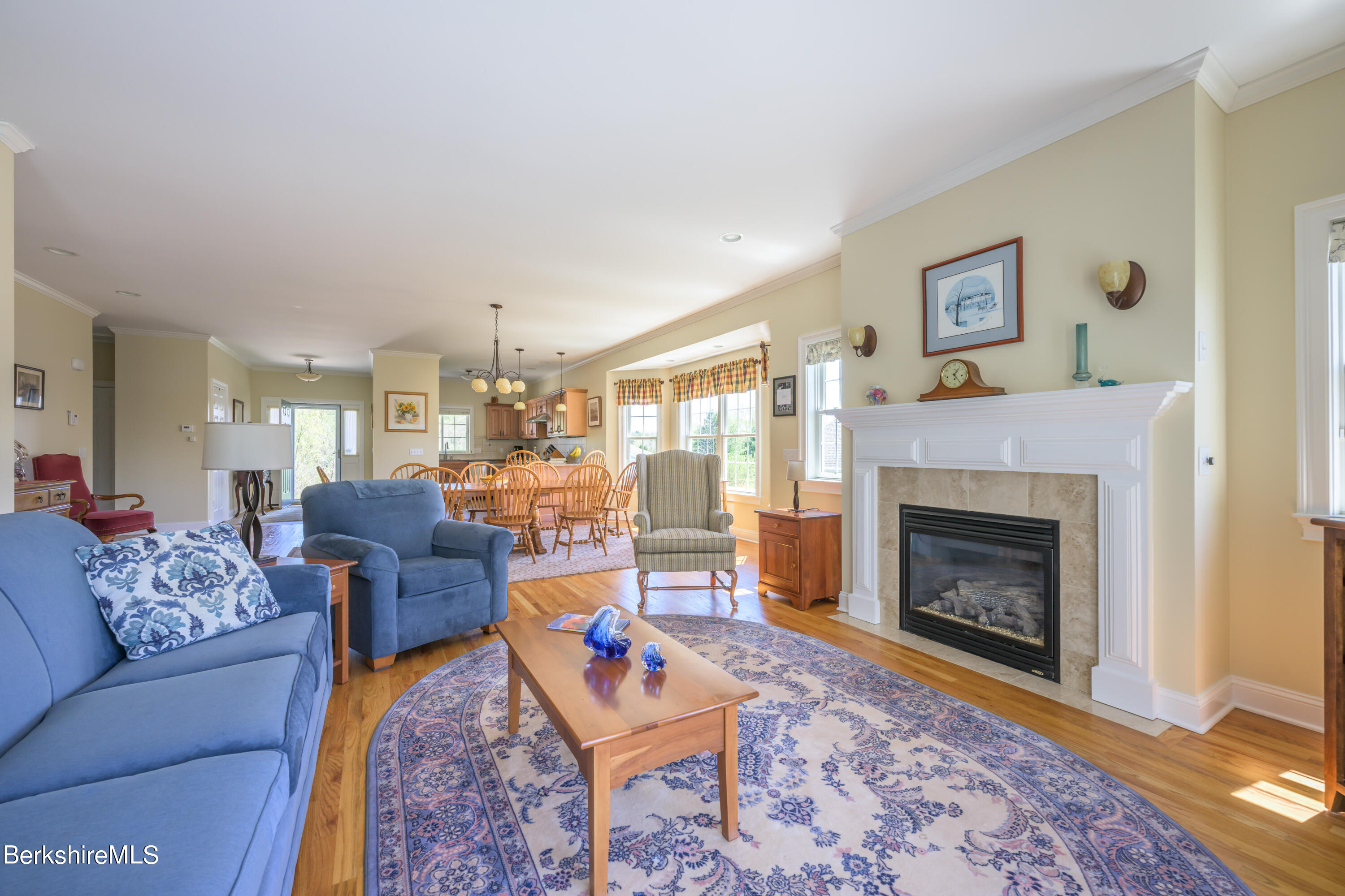 11 Cherry Hill Dr