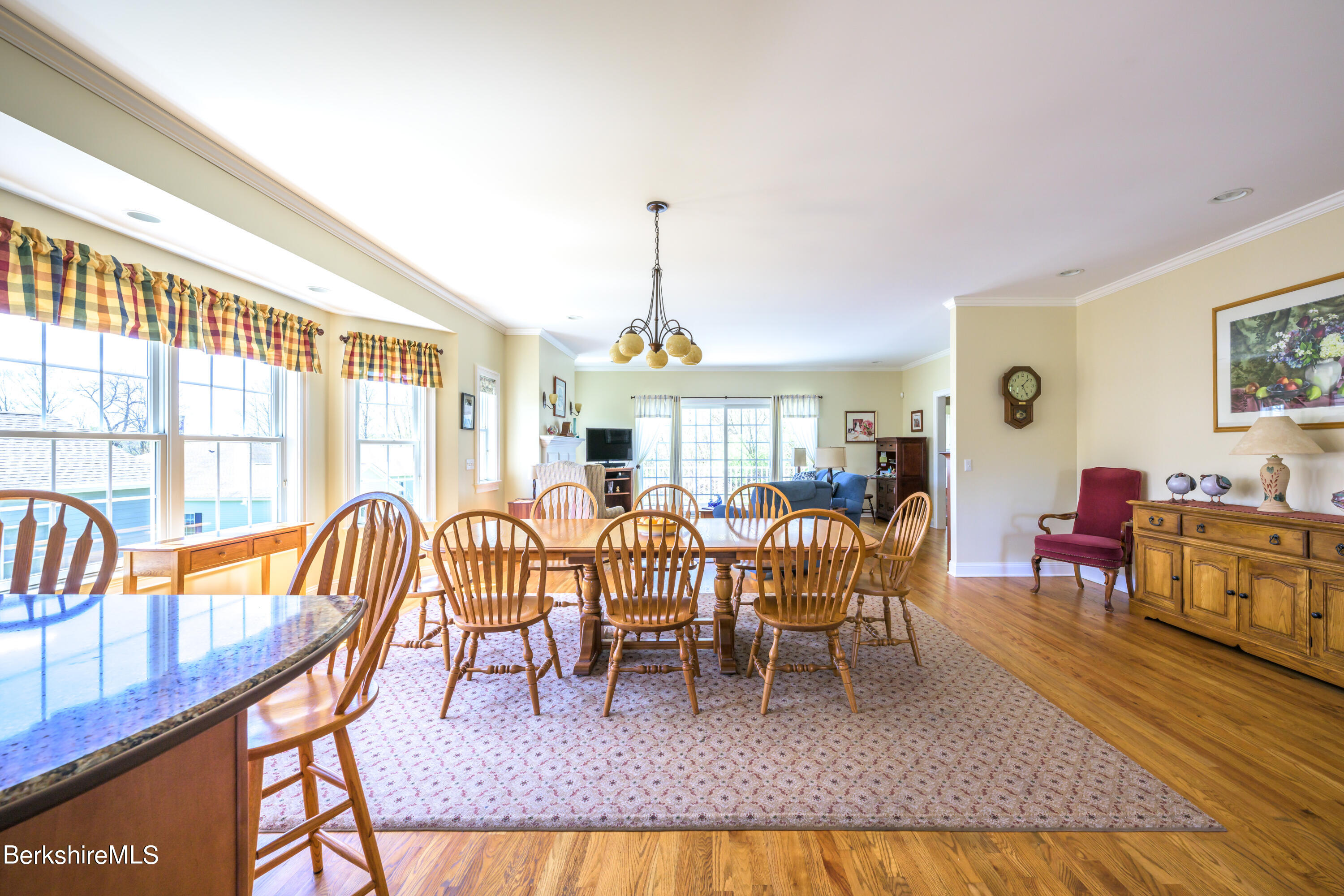 11 Cherry Hill Dr