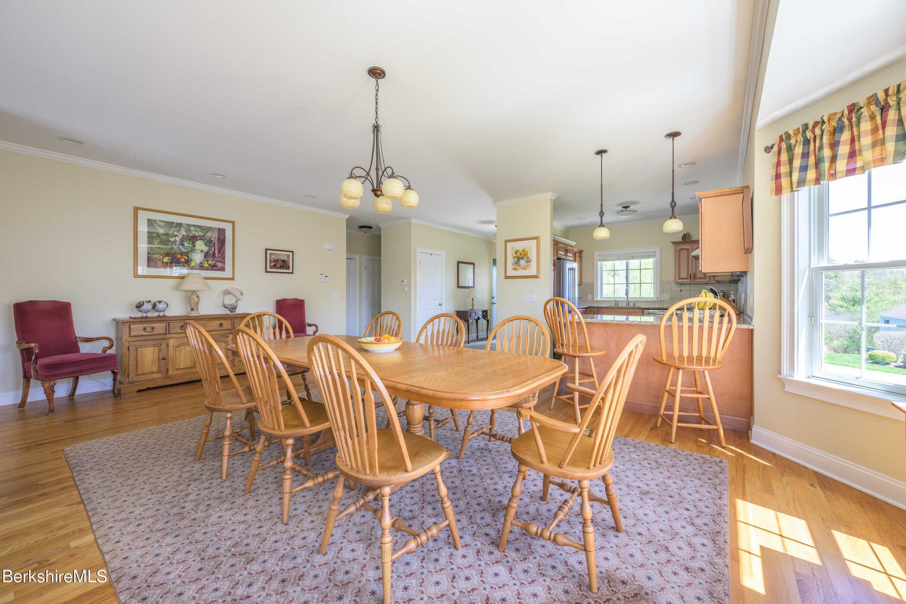 11 Cherry Hill Dr