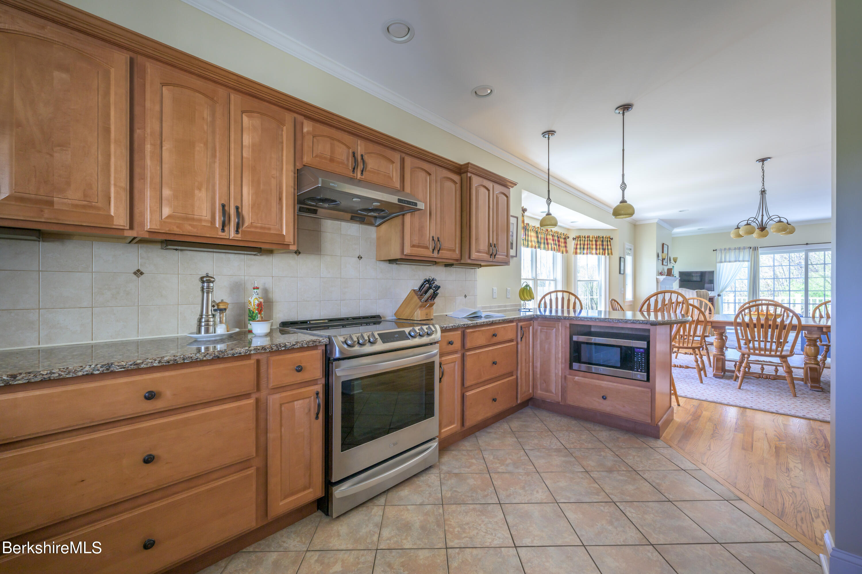11 Cherry Hill Dr