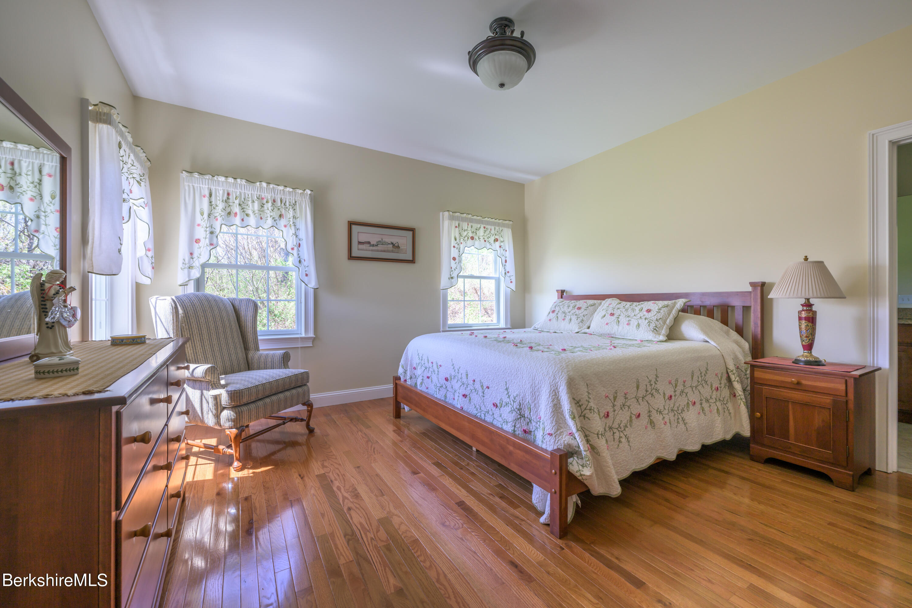 11 Cherry Hill Dr