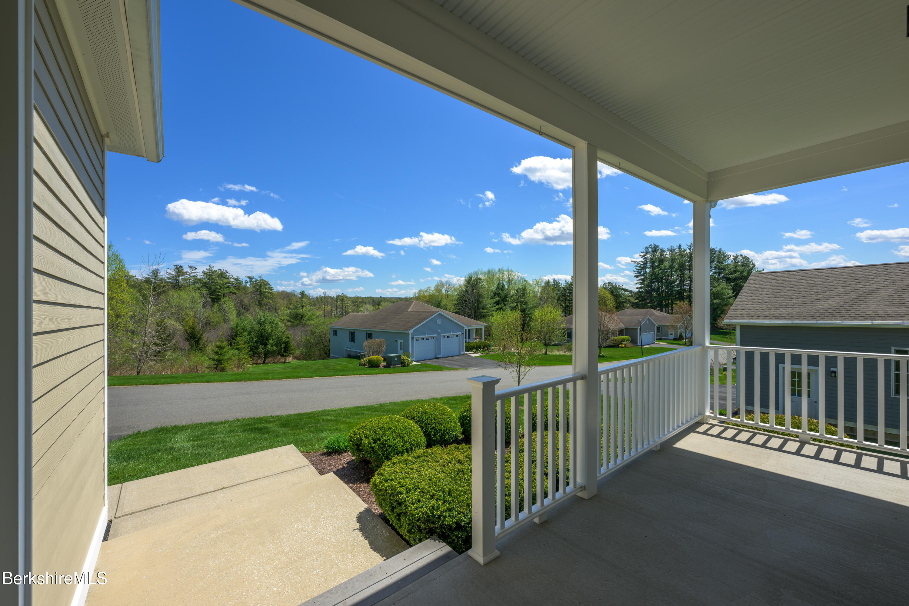 11 Cherry Hill Dr