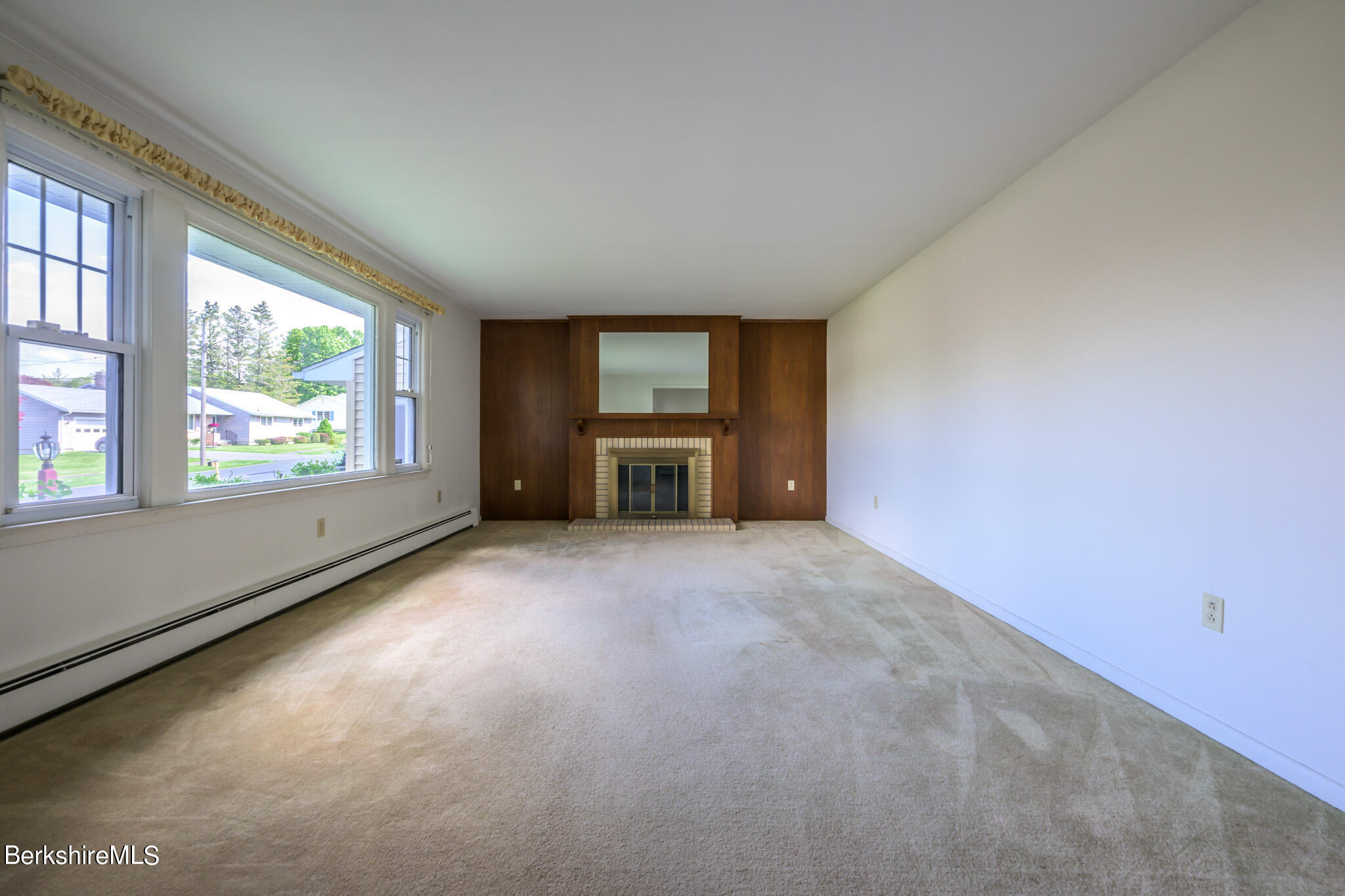 28 Darlene Ave