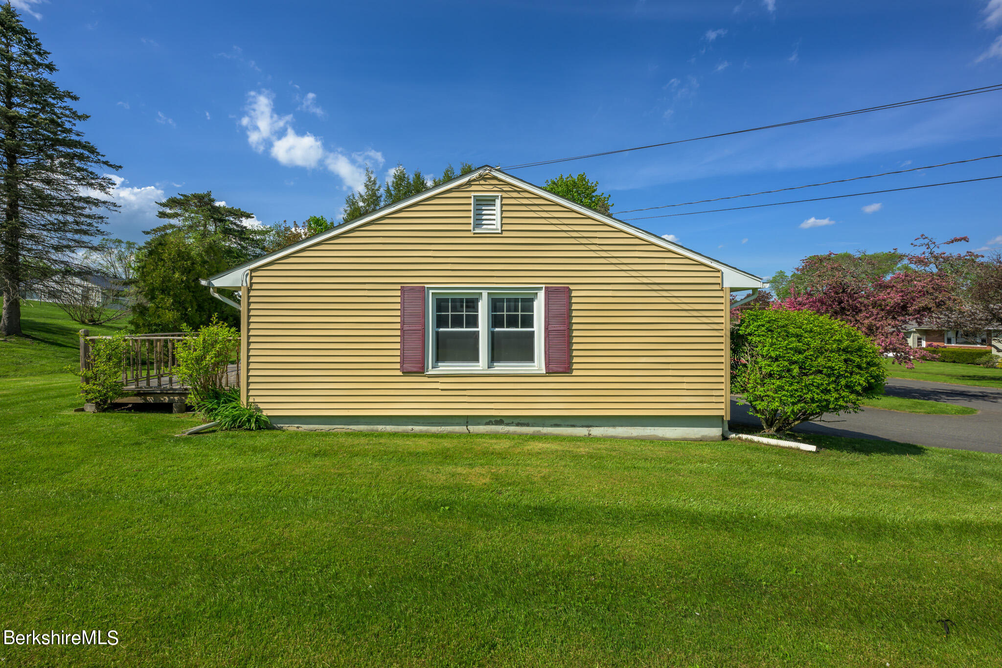 28 Darlene Ave