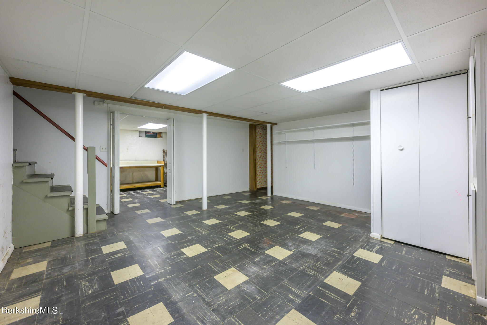 28 Darlene Ave