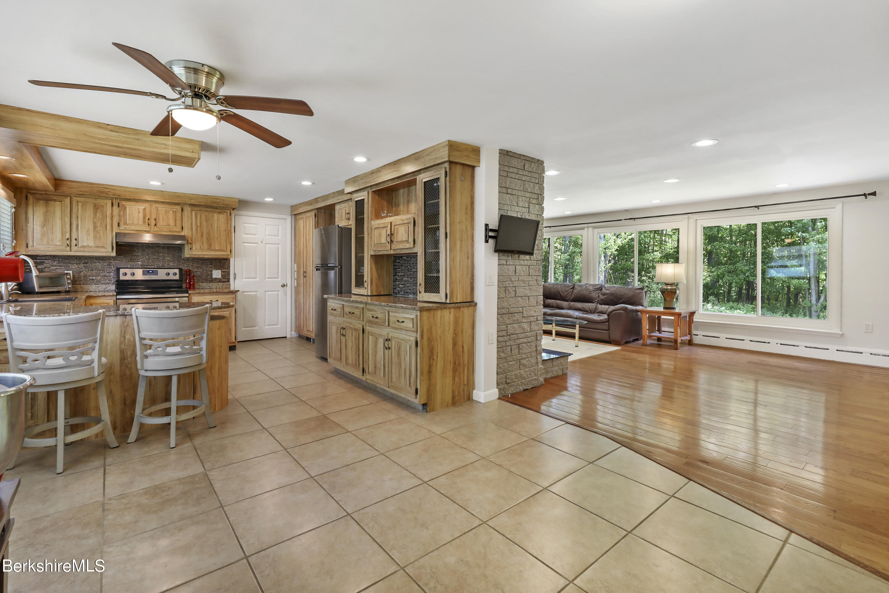539 Elm St