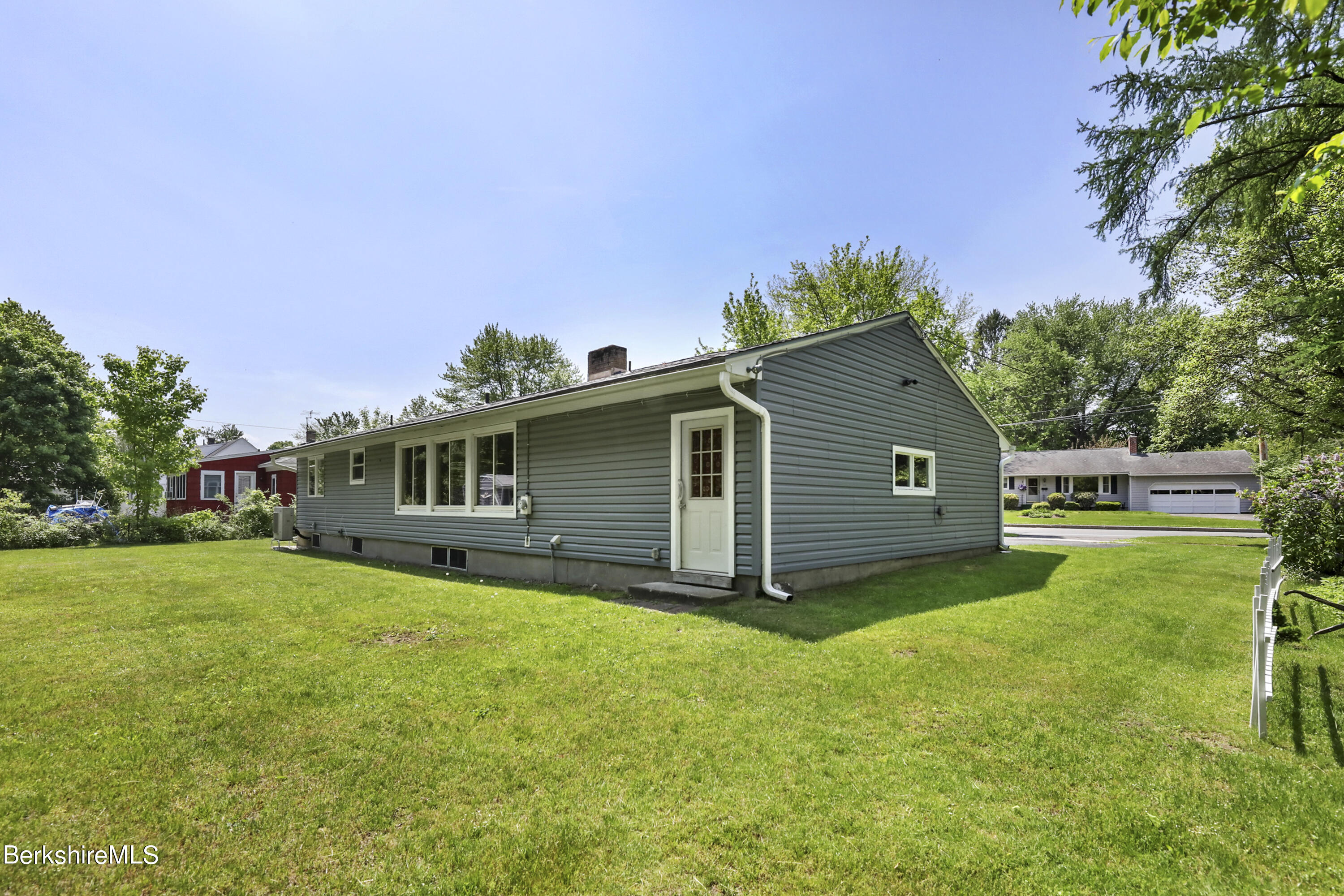 539 Elm St
