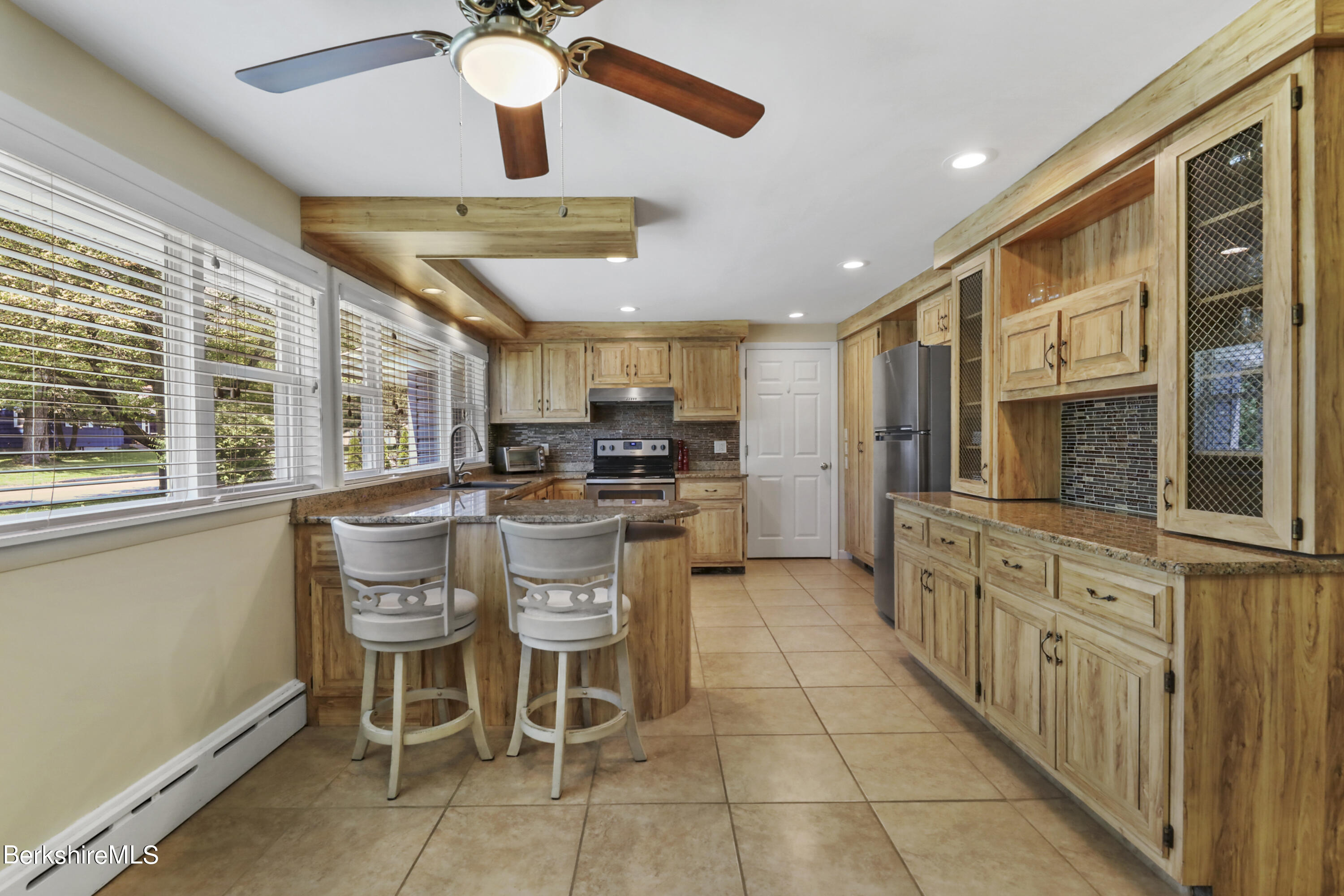 539 Elm St