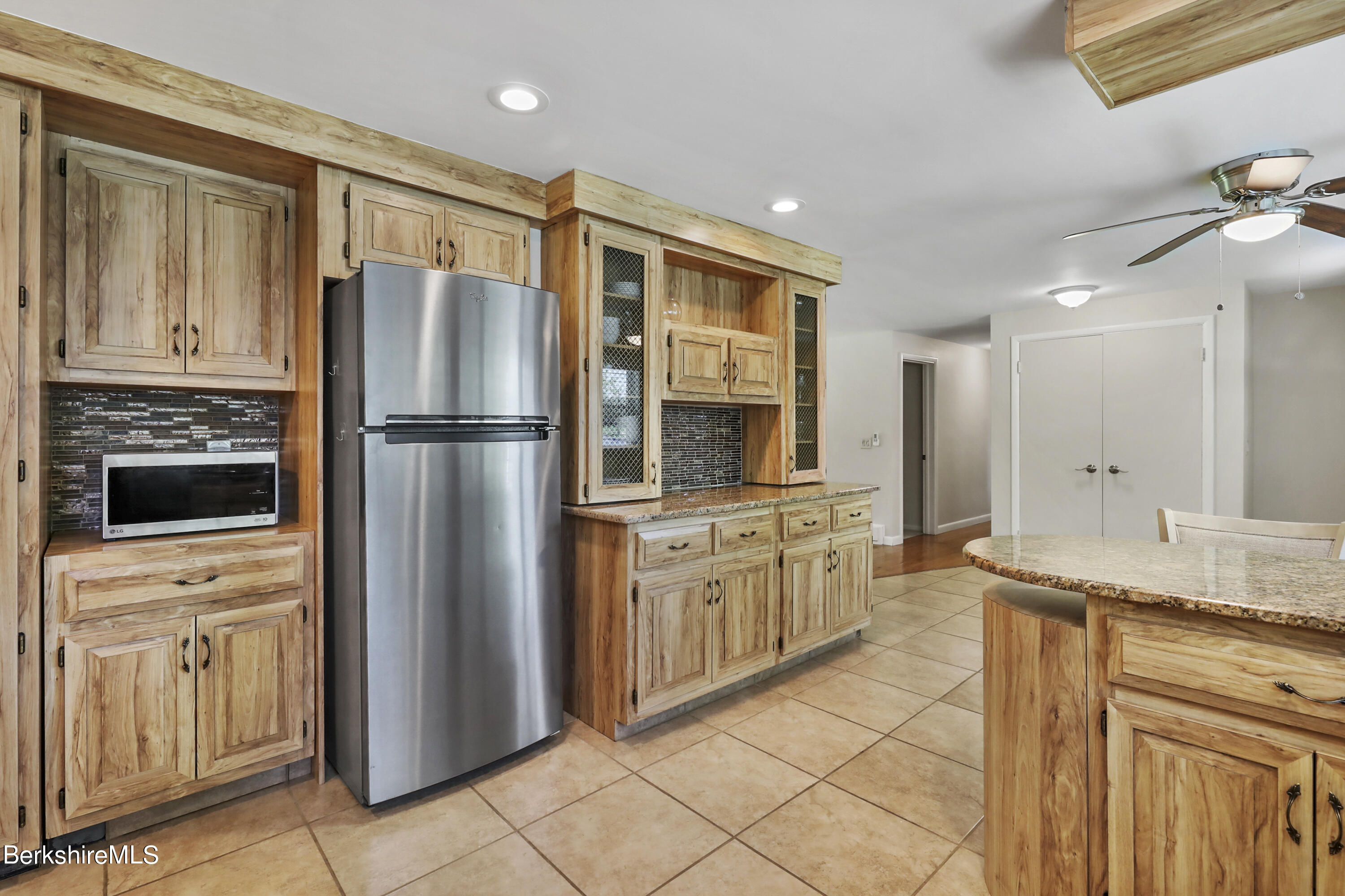 539 Elm St