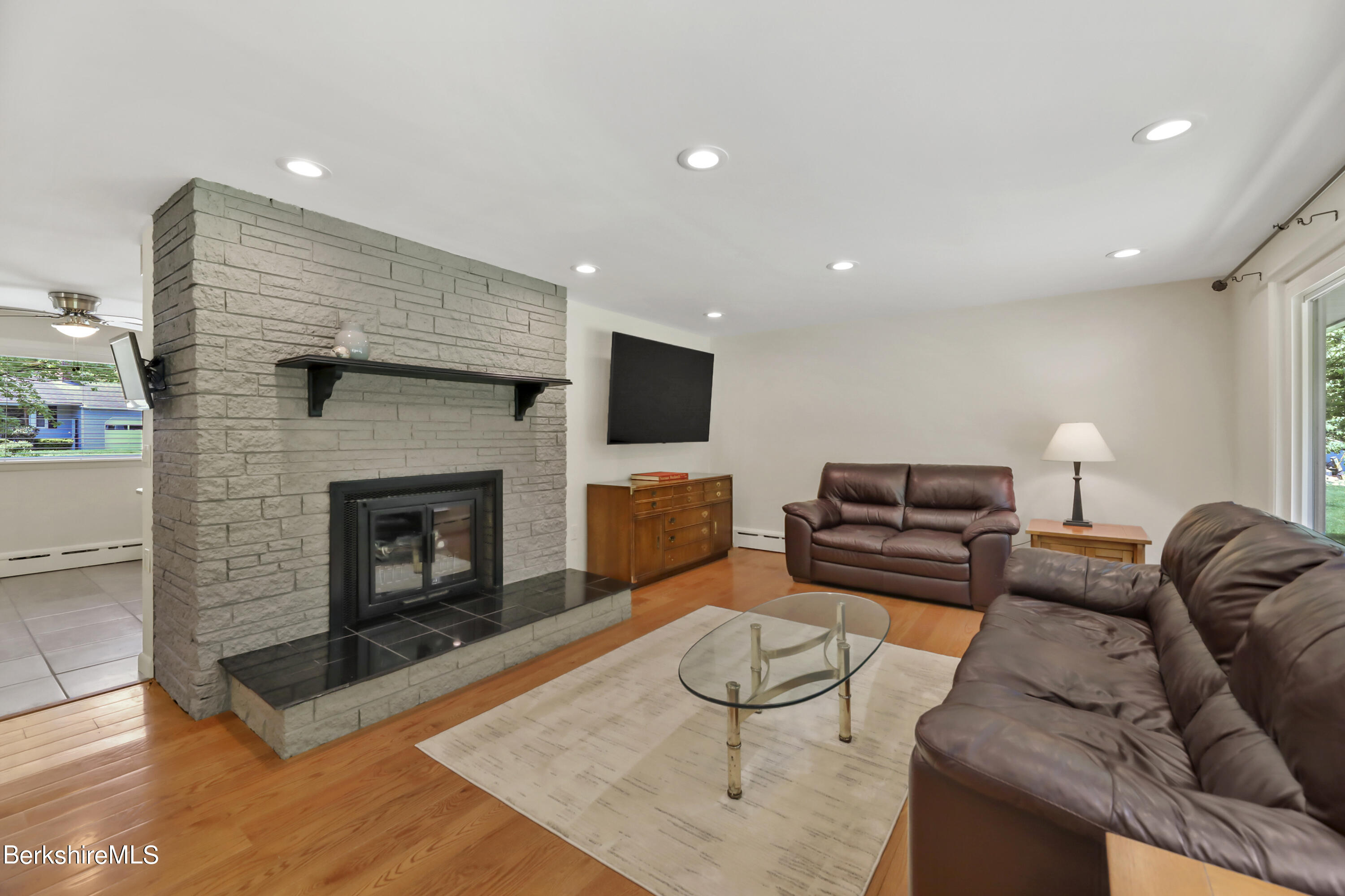 539 Elm St