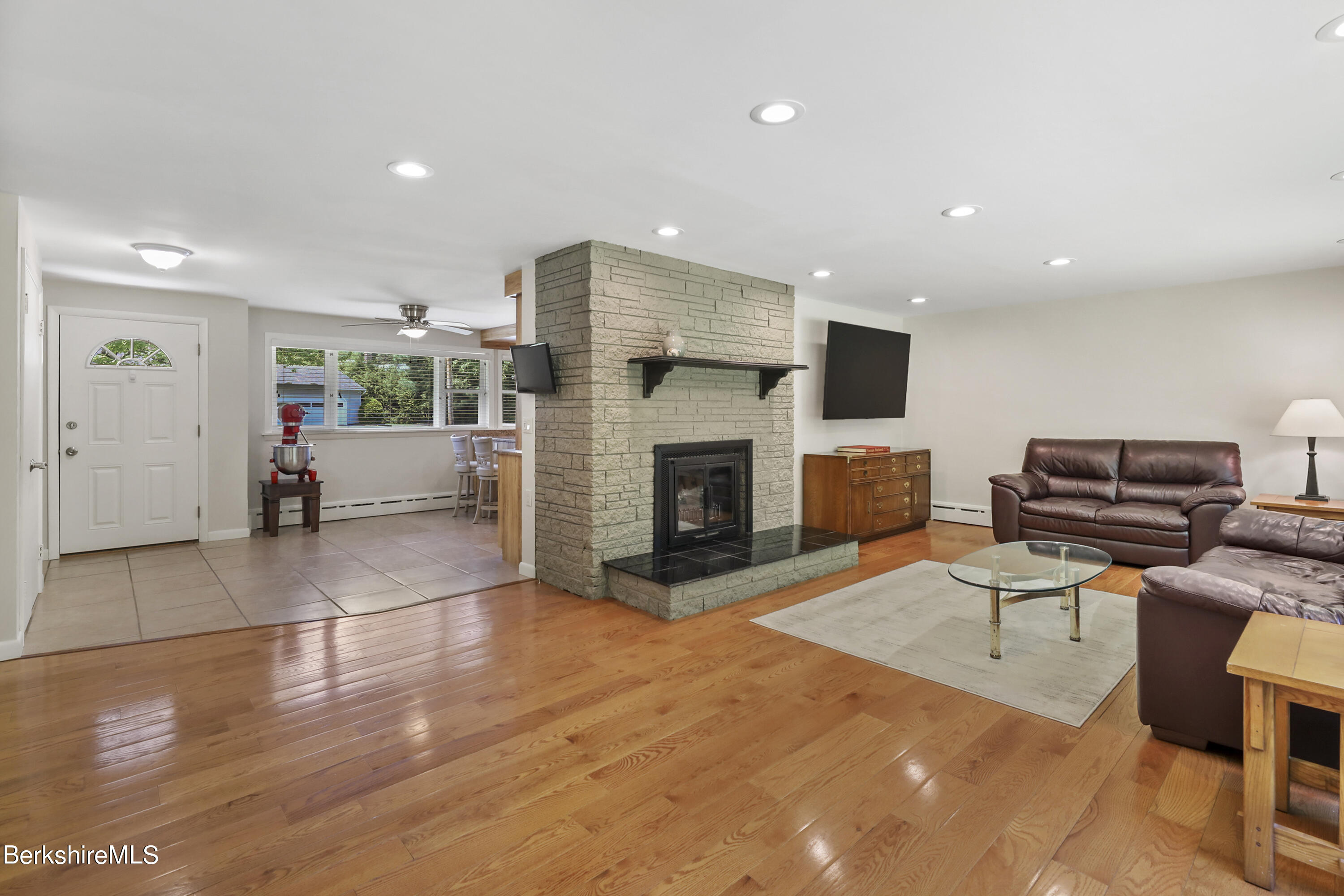 539 Elm St