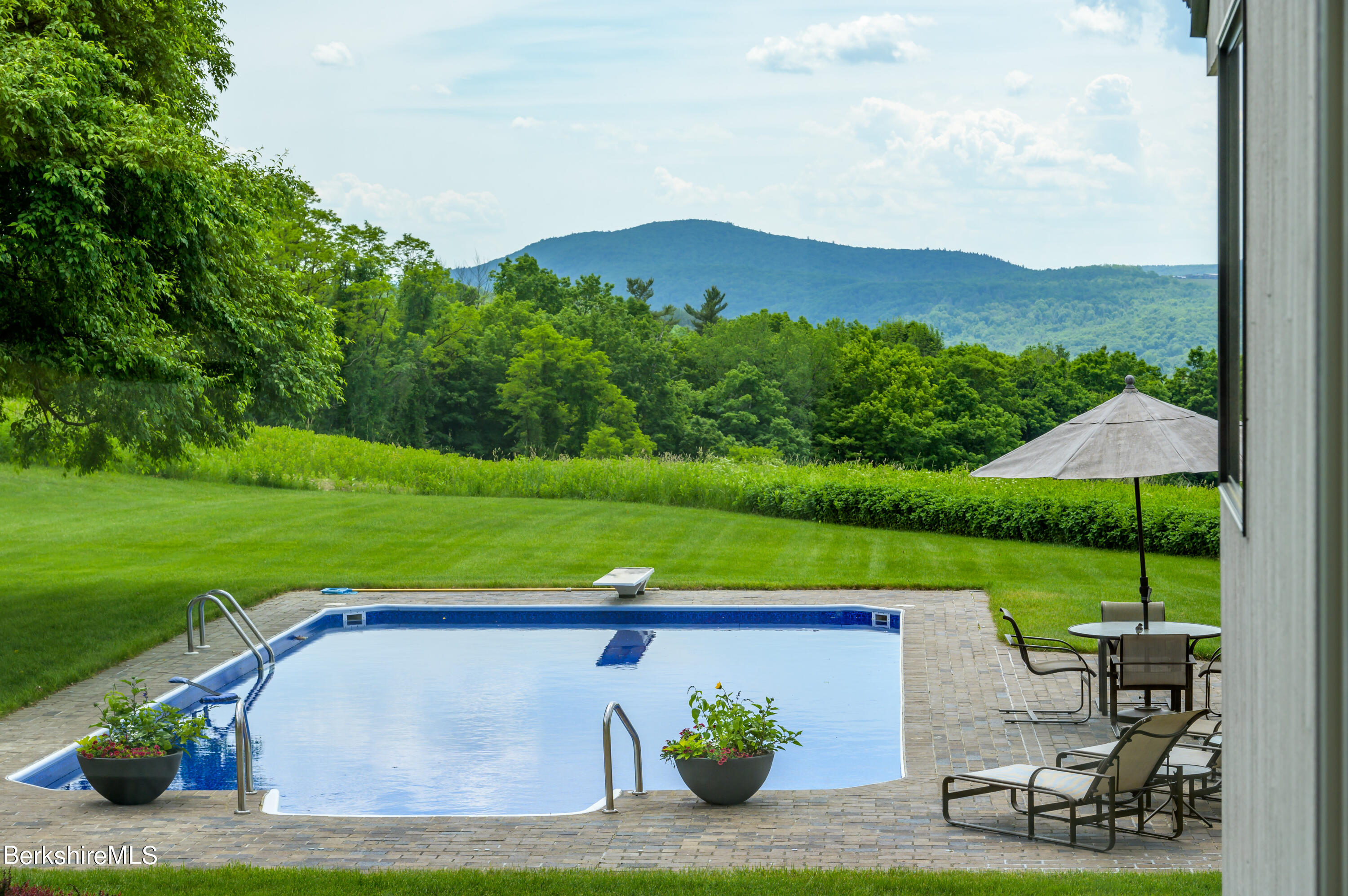 293 Stevens Glen Rd