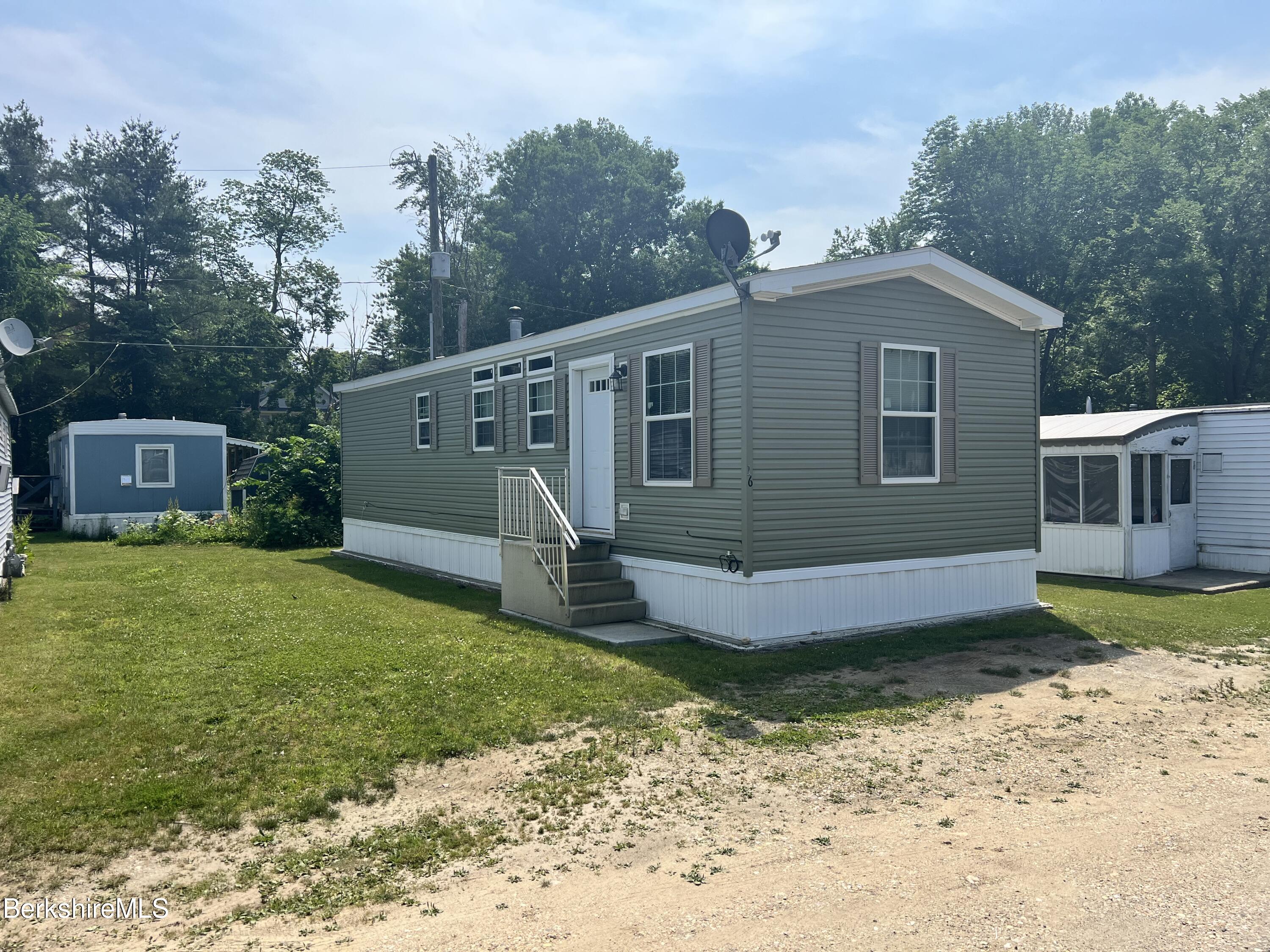 245 Cheshire Rd, 16