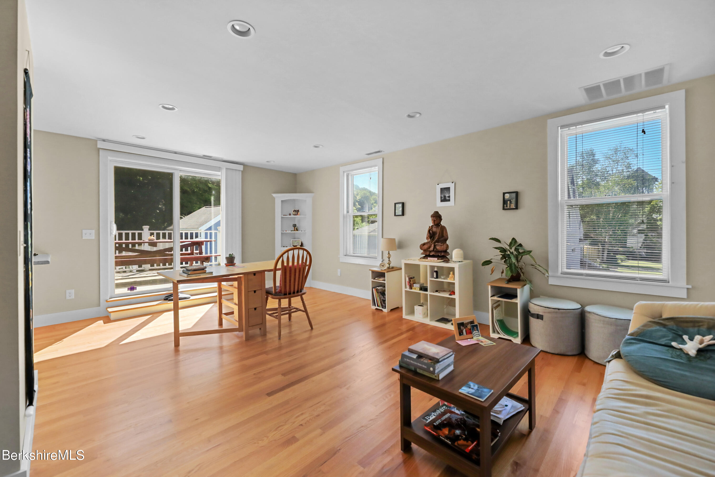 170 High St
