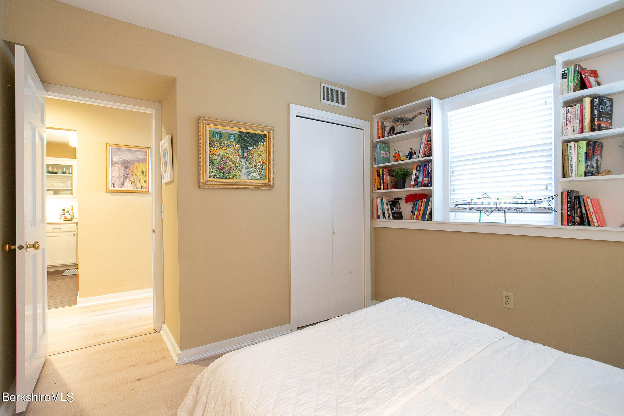80 Taconic Ave, 8
